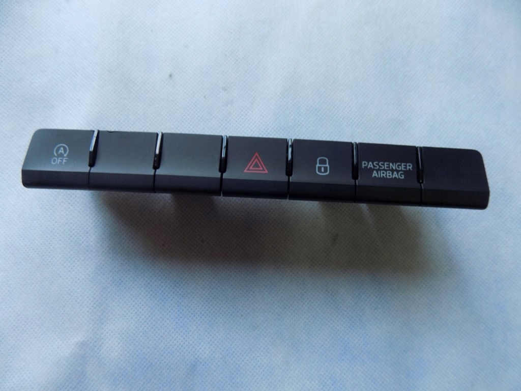 DW SKODA KAROQ PANEL PRZYCISKÓW 565927132G
