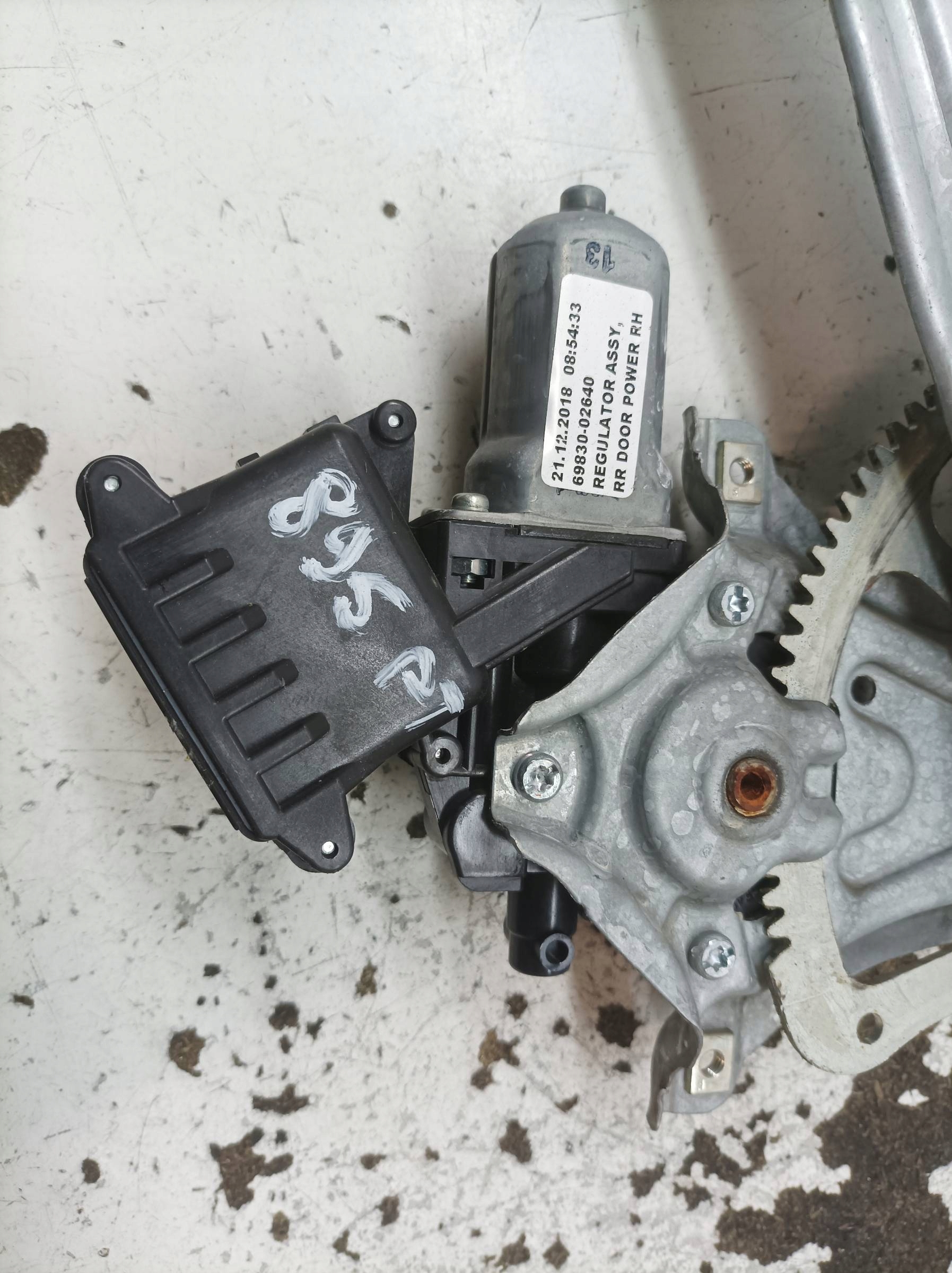 Mécanisme Vitres Droite Arrière Berline E16 E17 E18 69830-02640 Toyota Corolla XI