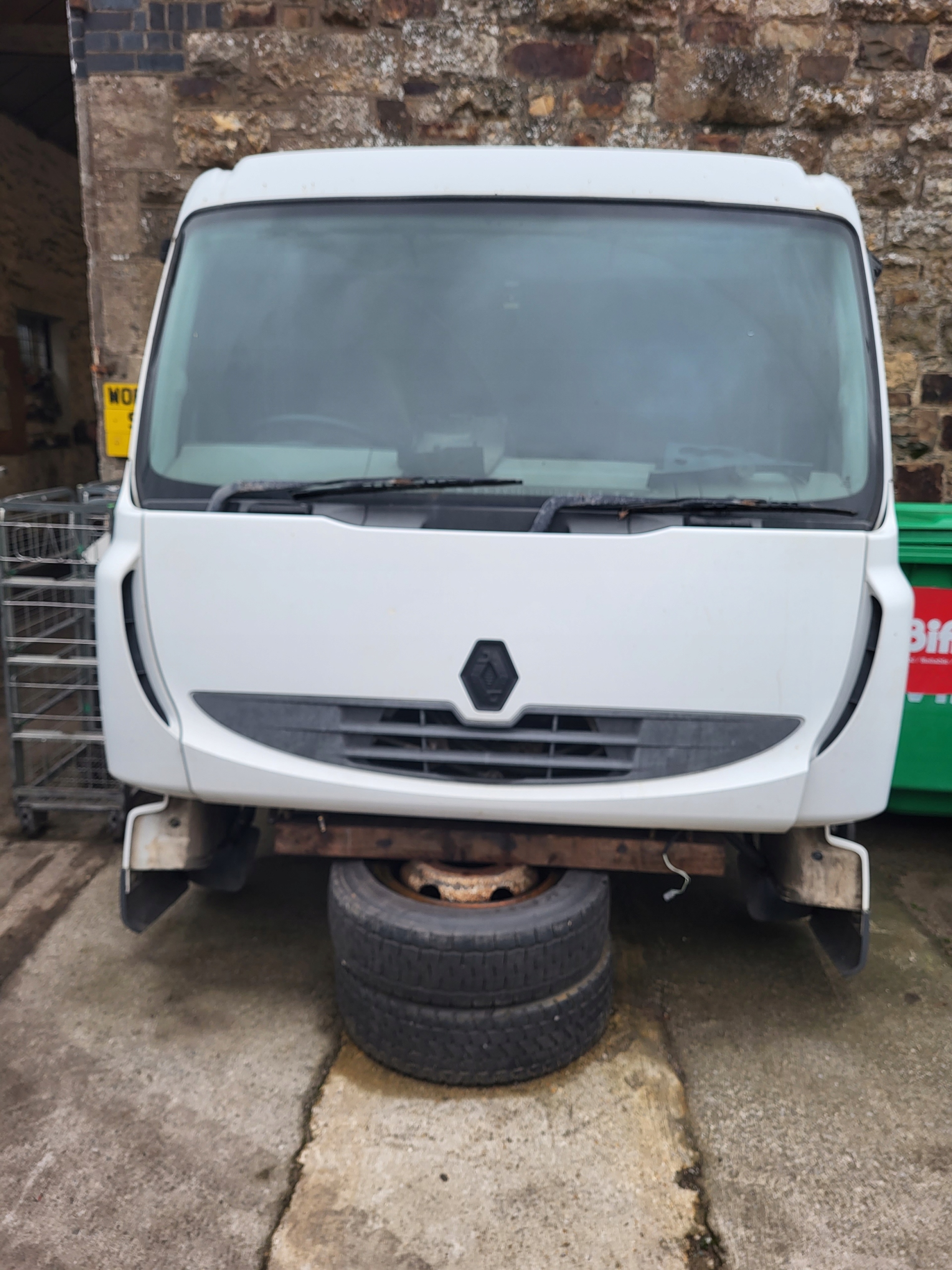 RENAULT MIDLUM 2007 Г. СПАЛЬНАЯ КАБИНА