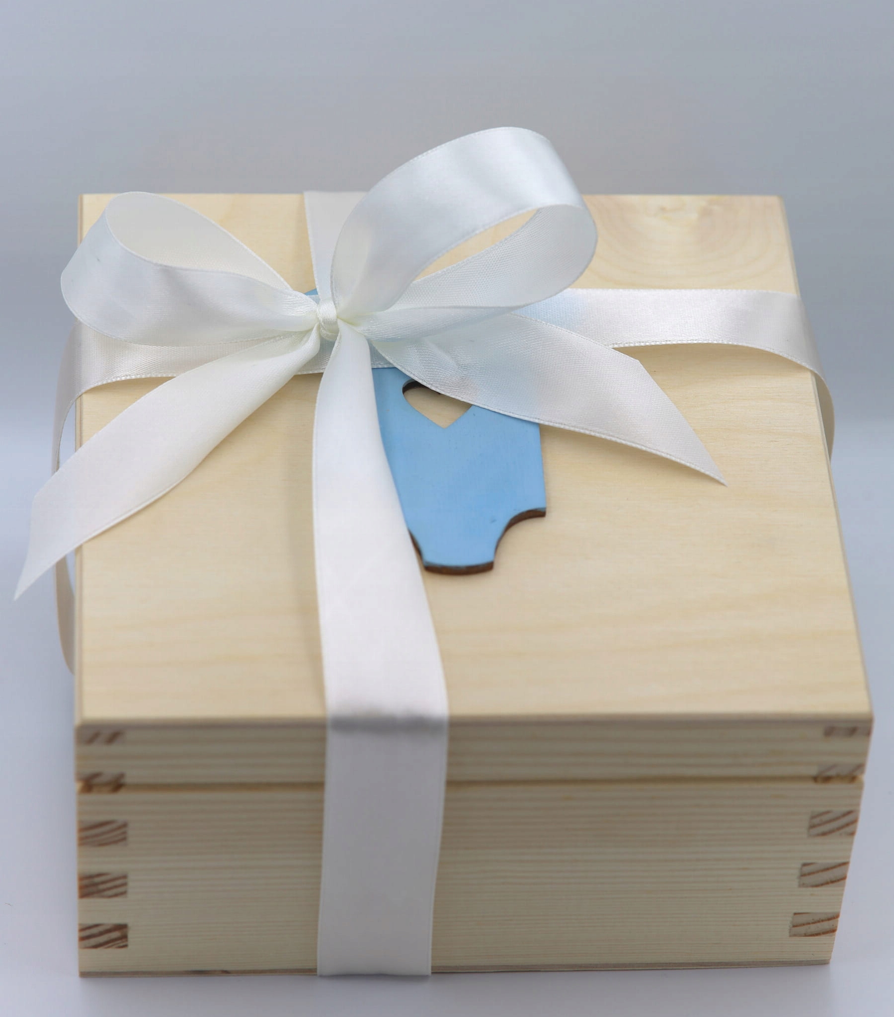 Box prezentowy na chrzest prezent na chrzest Wysokość produktu 8 cm