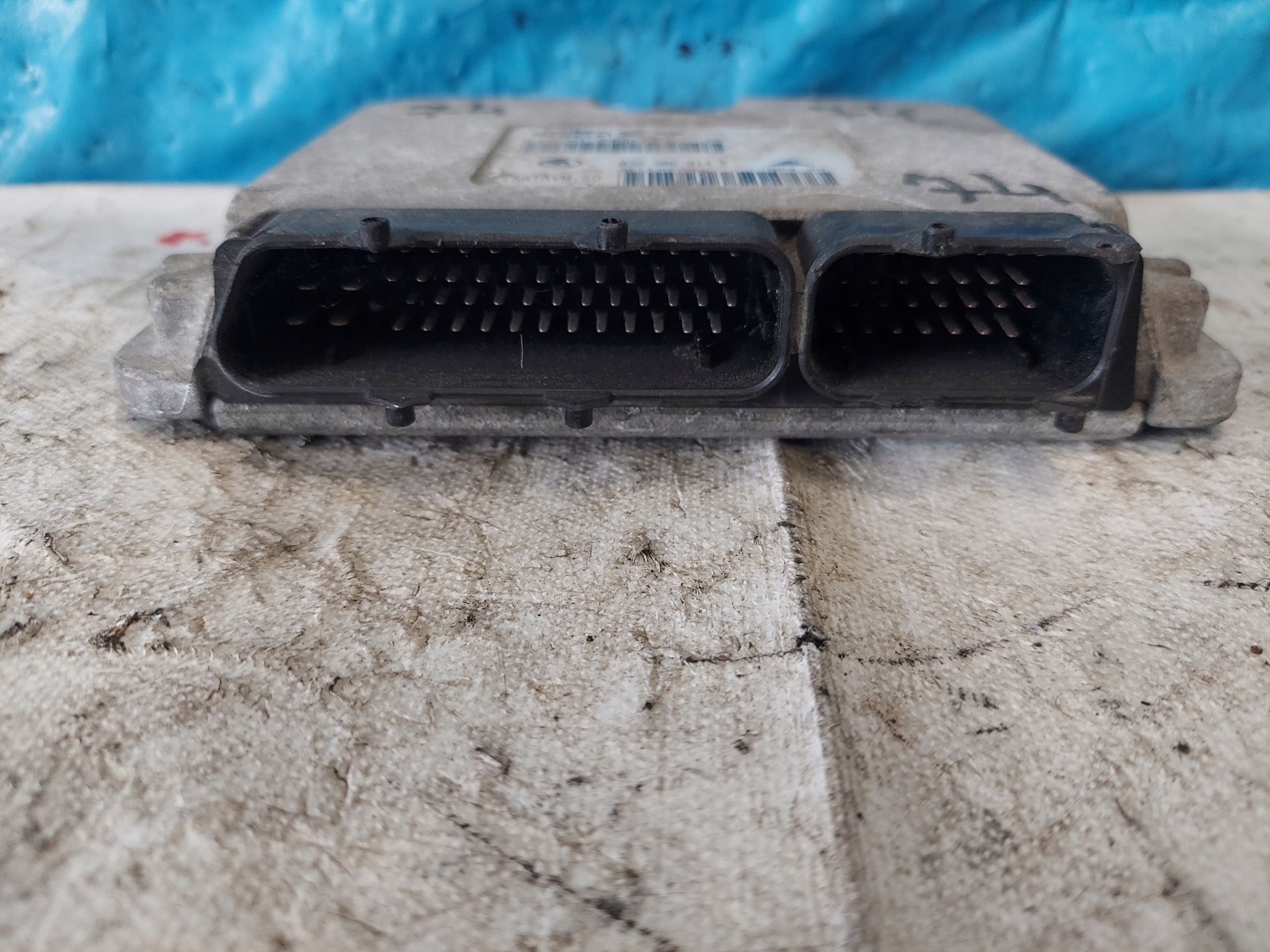 OCTAVIA 1.6 B 032906014F control unit of the engine