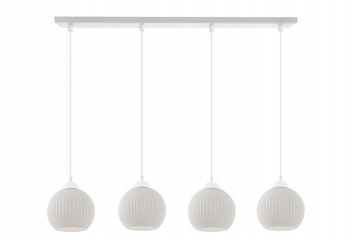 Biele závesné gule na podlhovastom podhľade, lampa Riffle do jedálne, obývačky