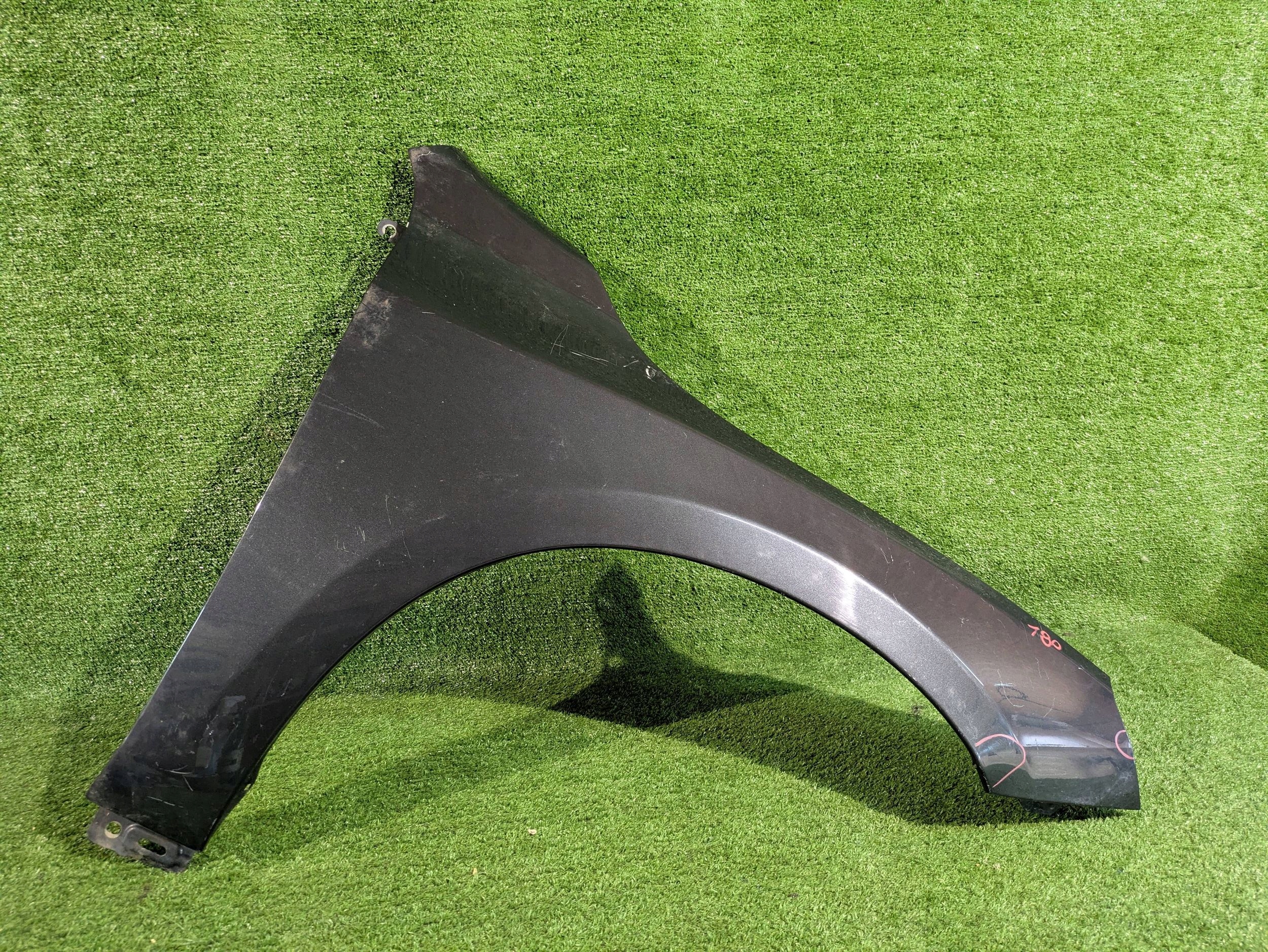 fender front right front VOLVO S60 II V60 LIFT 13- NR.180