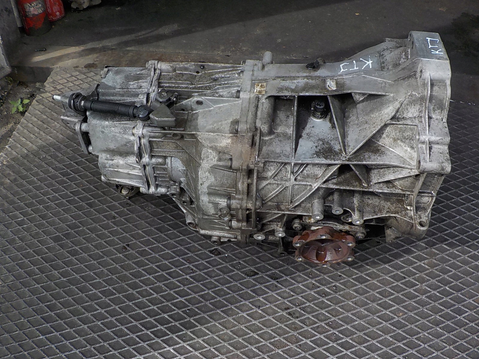 AUDI A4 B7 Getriebe KTJ