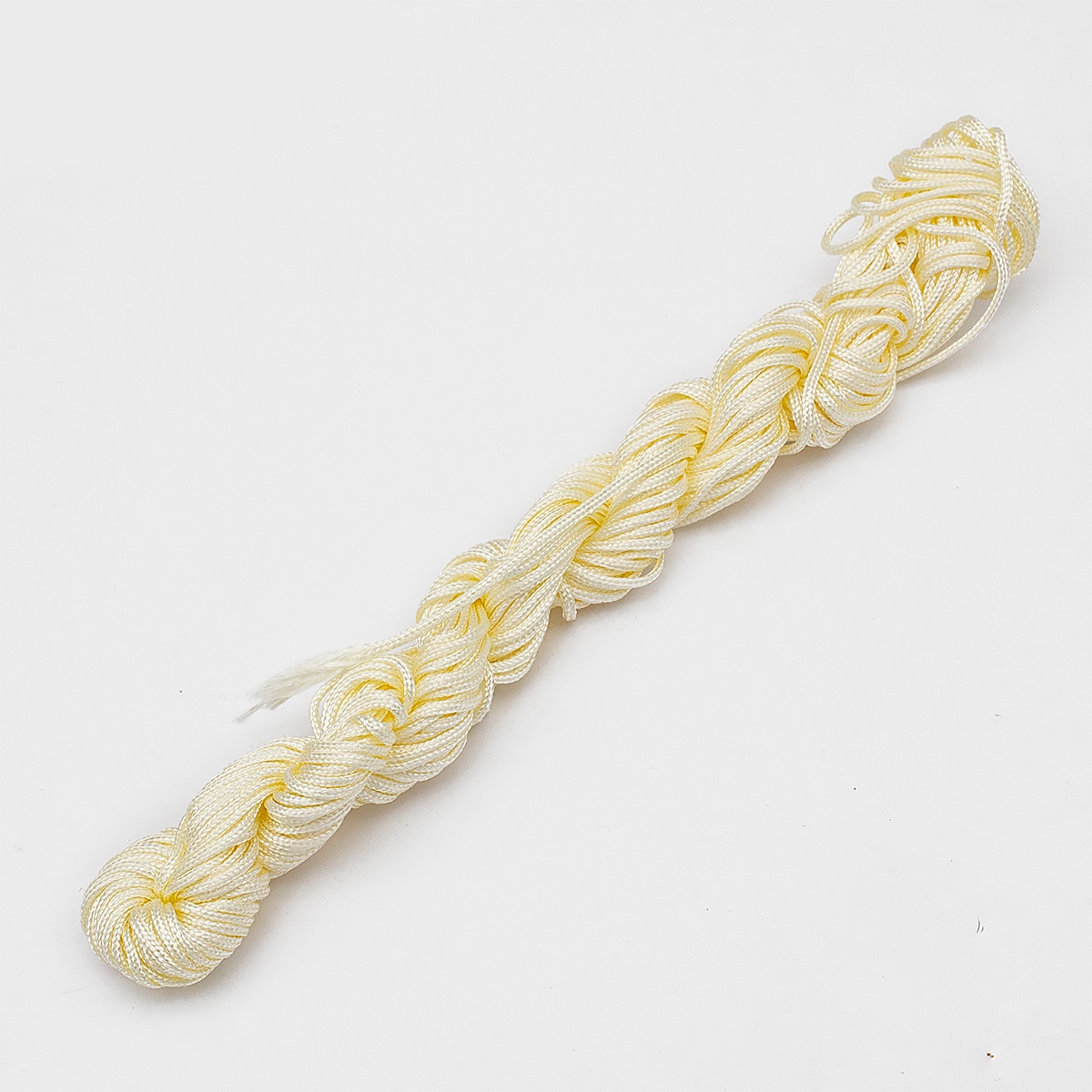 Sznurek Nylonowy Jubilerski 2mm około 12m/wiązka
