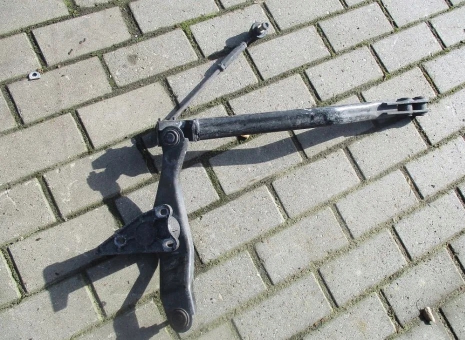 РЫЧАГ ПЕРЕКЛЮЧЕНИЯ ПЕРЕДАЧ DAF 105 XF MANUAL