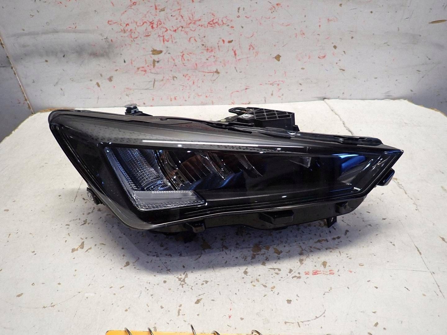 light front front right SEAT LEON IV 2020- FULL LED 5FB941006D