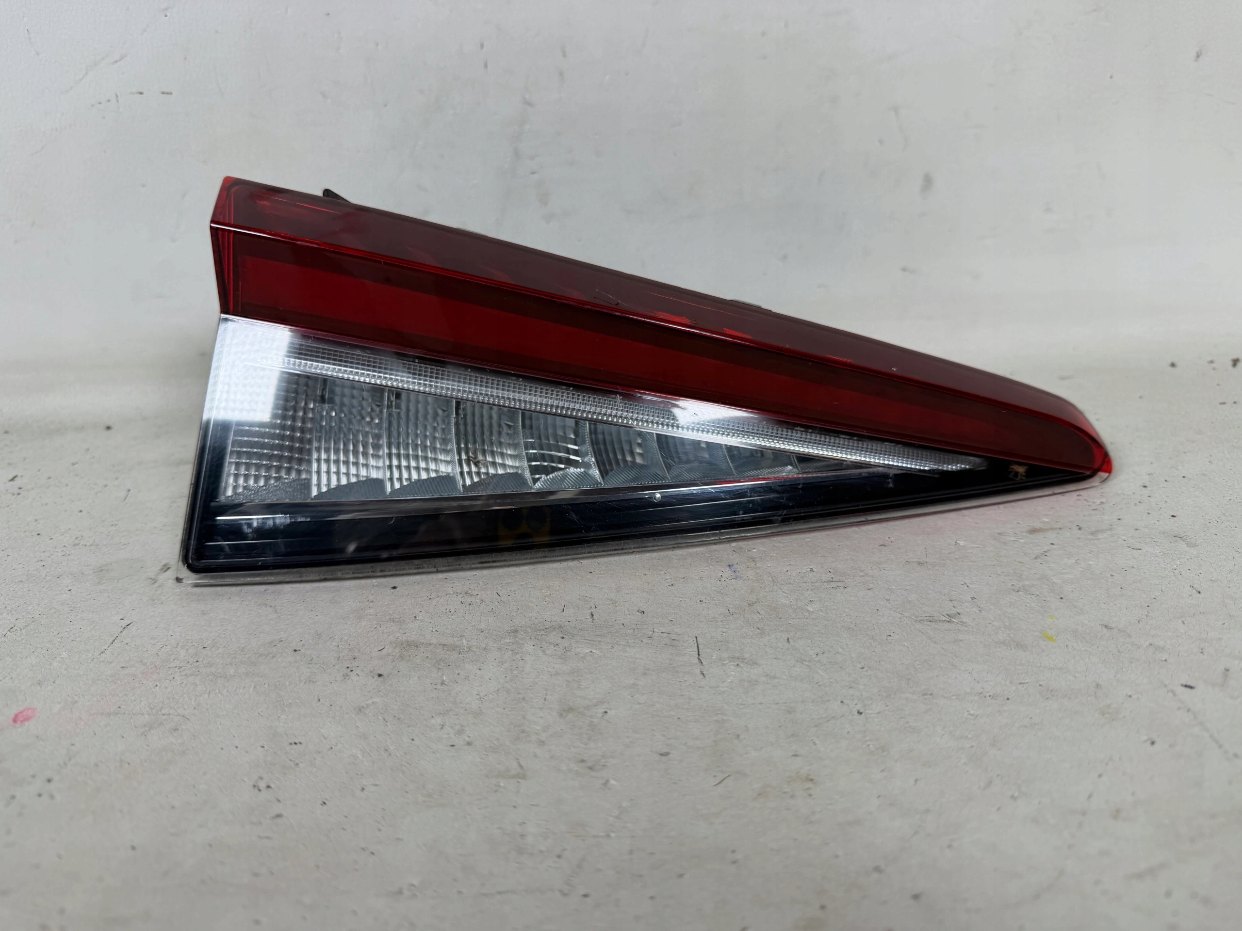 SKODA ENYAQ light LED left rear part 5LG945307B