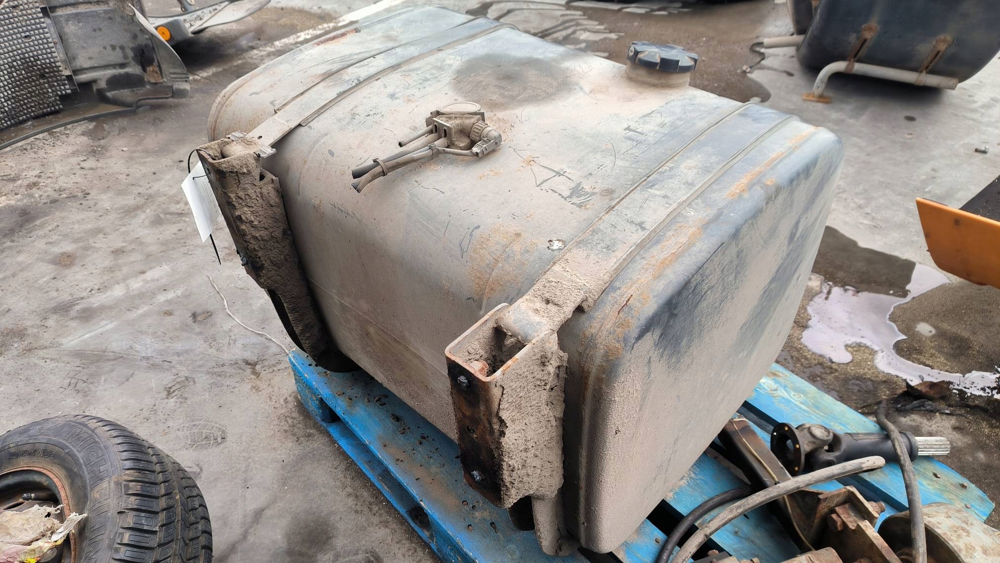 tank MERCEDES ACTROS MP2 2532