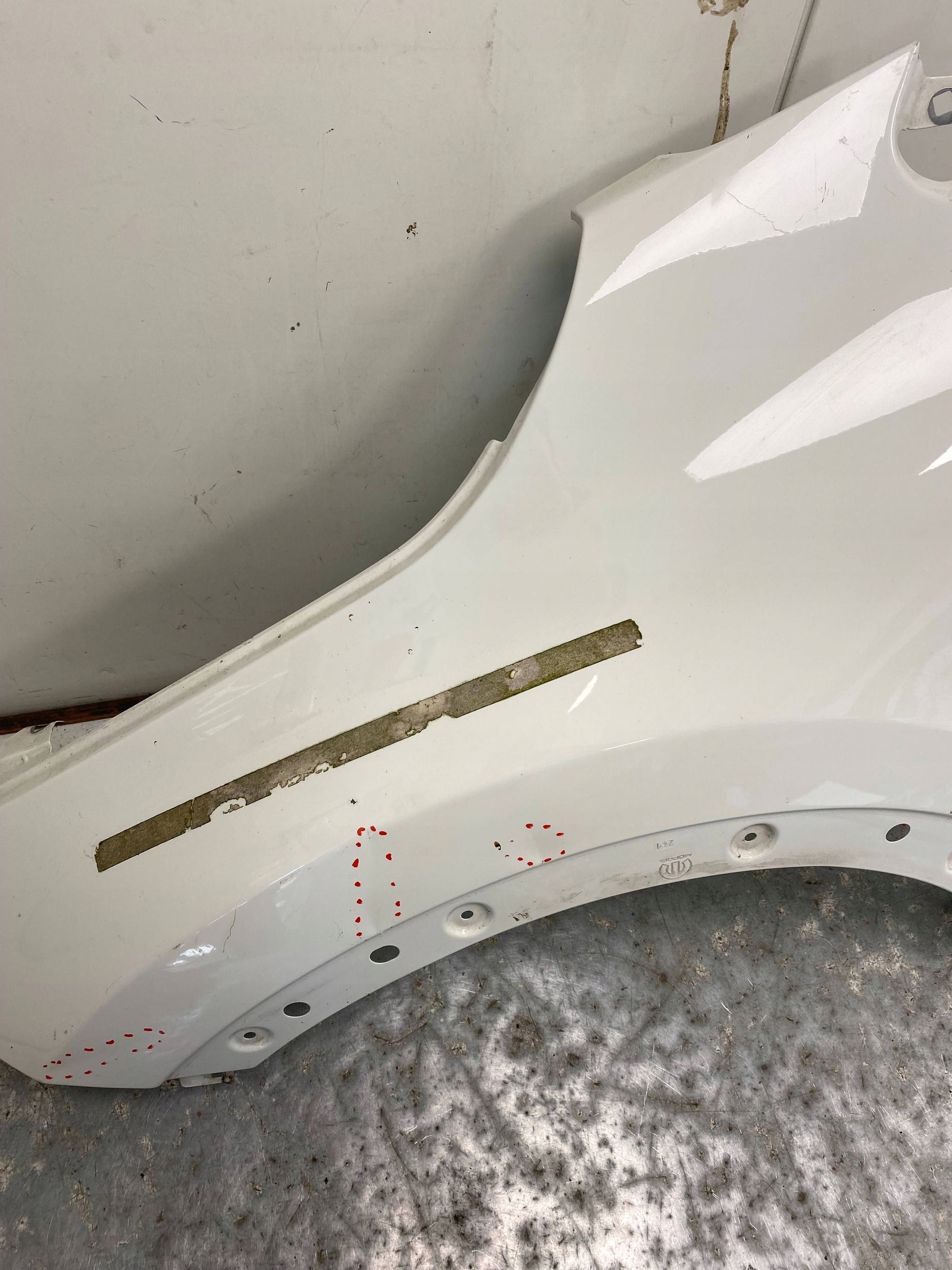 FIAT 500X CROSS fender left front front BIALY
