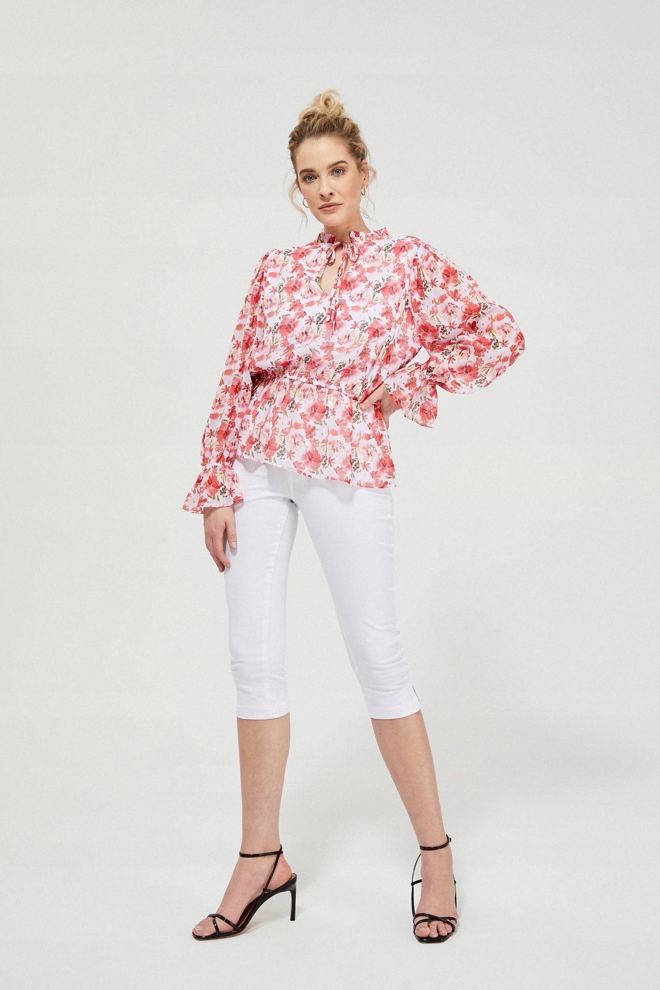 

Moodo Spodnie Rybaczki L-SP-3407 White; Xs
