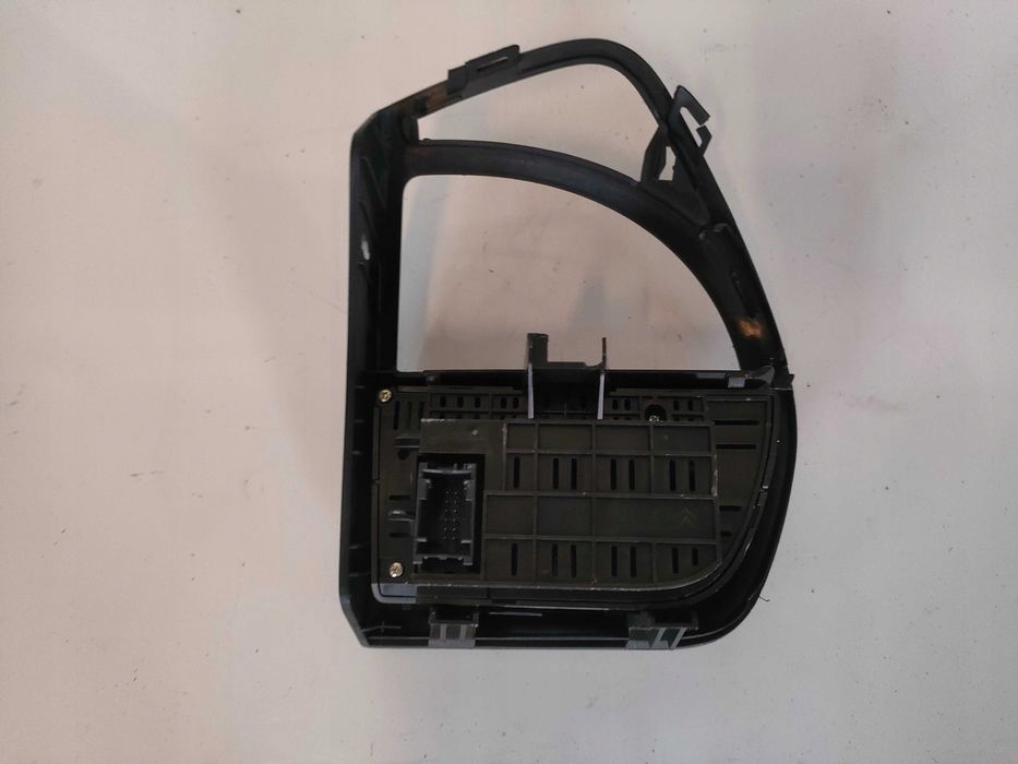 Panel Bouches buses Citroen C4 Picasso 965238967700