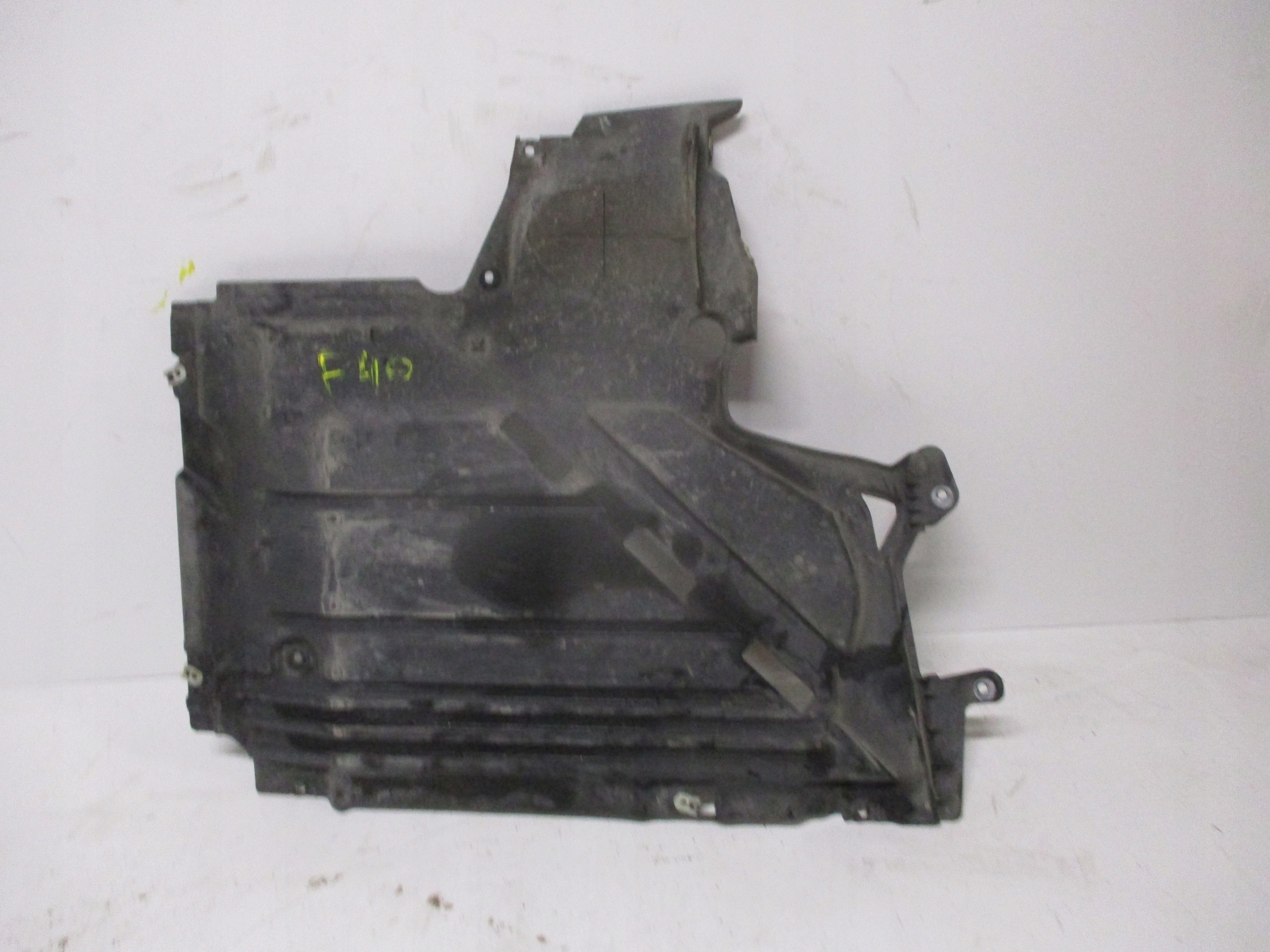abdeckung Blende Abdeckung Unterfahrschutz links BMW 1 F40 7436655