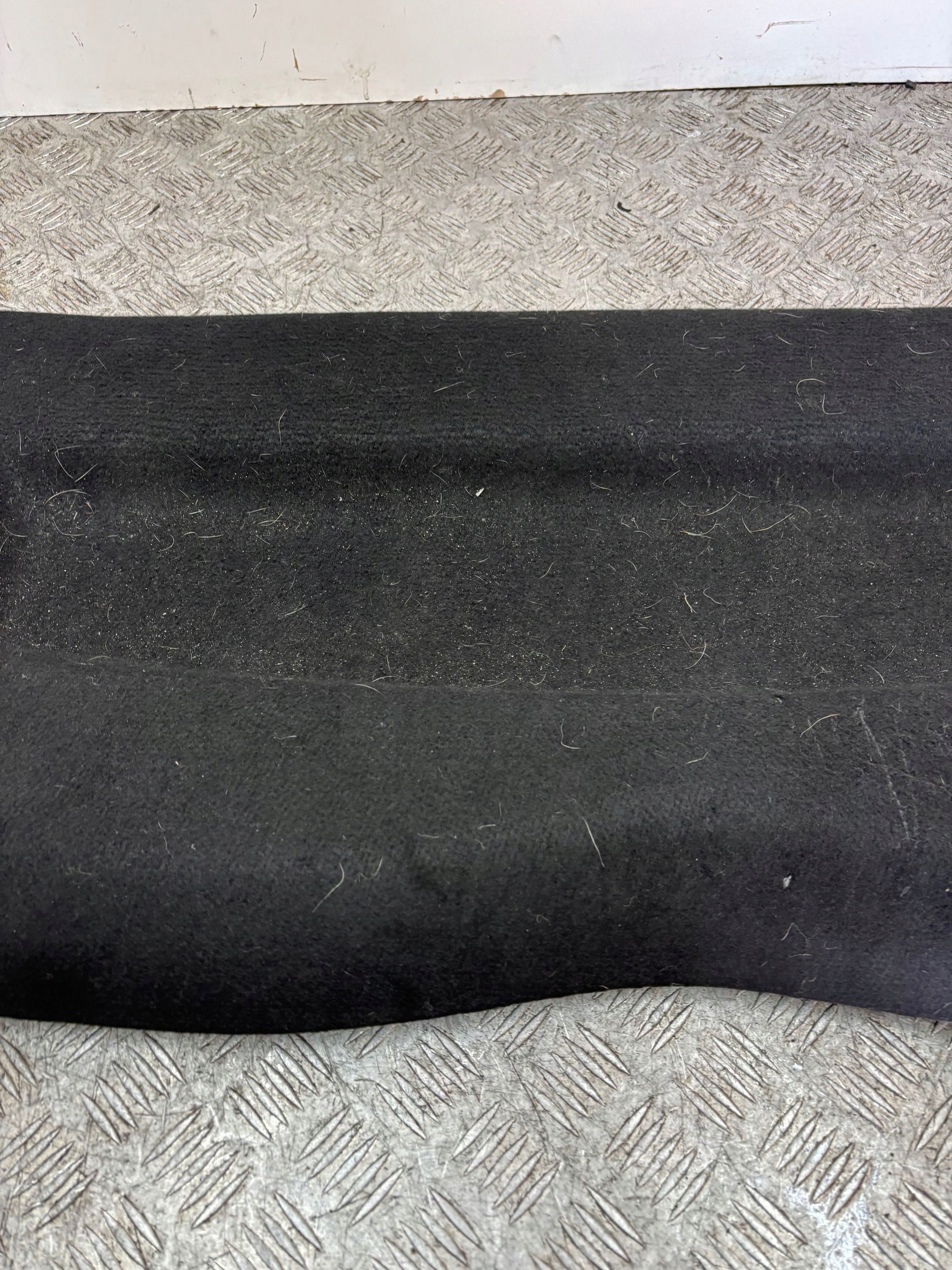 plato rear boot CITROEN C3 II 09