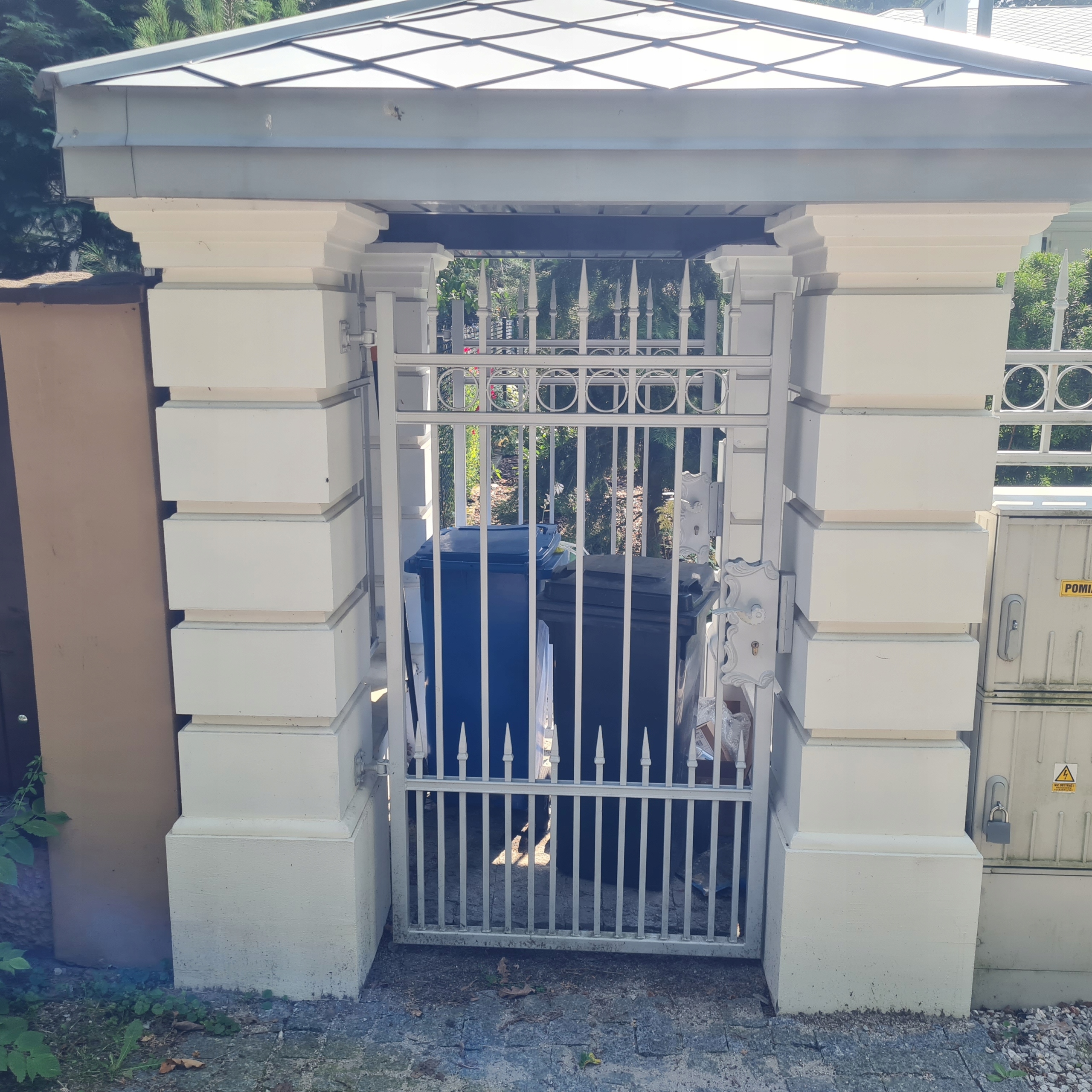 OGRODZENIA DWORKOWE ,SŁUP,PRZĘSŁA ,METALOWE/Bramy