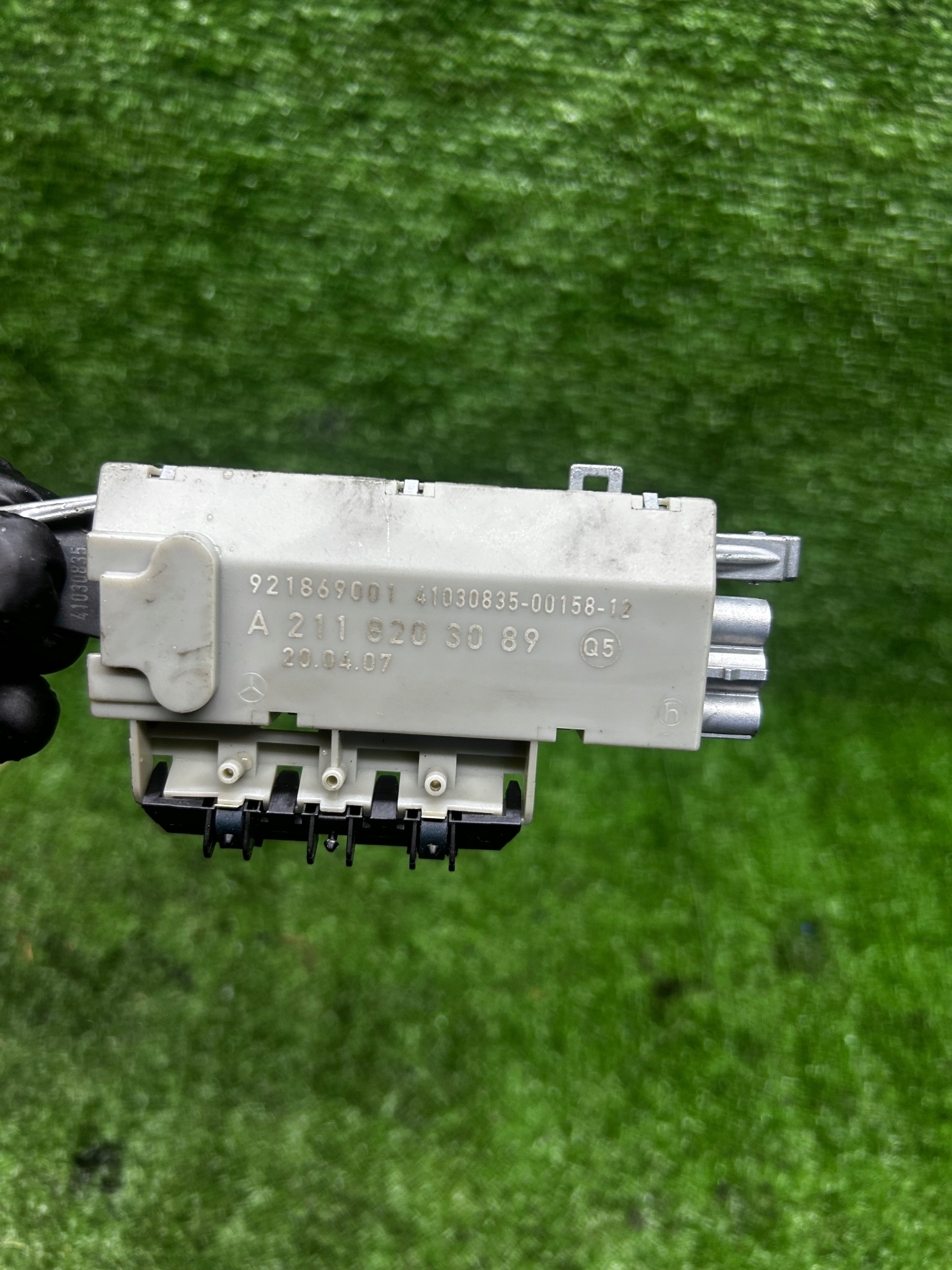 MERCEDES module aerial amplifier A2118203089