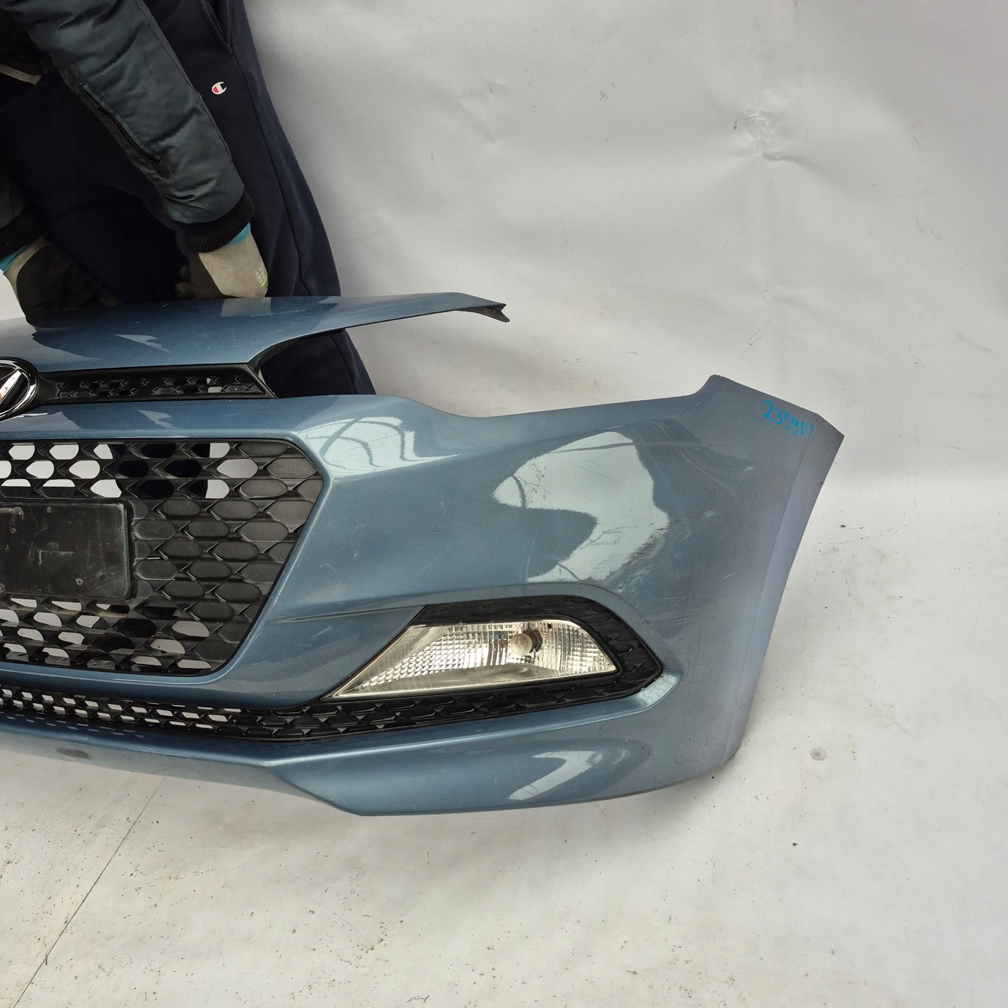 HYUNDAI I20 II 2 14- bumper front front grill grid 86511-C8000