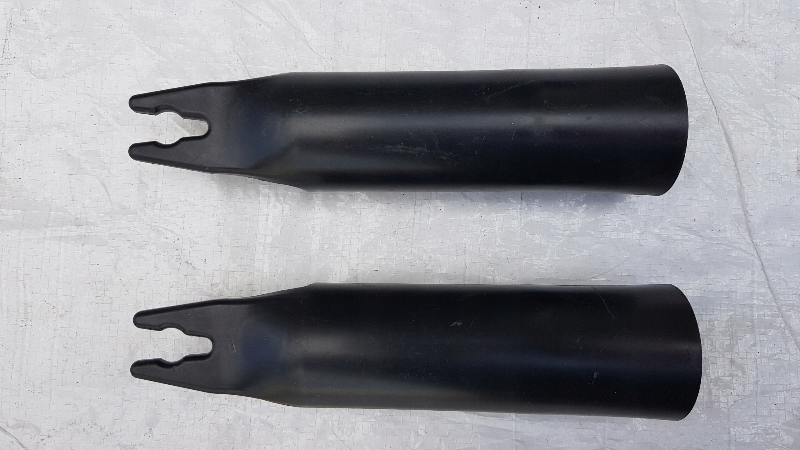 AUDI A5 A6 C7 OSŁONA SPRĘŻYNY BAGAŻNIKA 8T0827339D