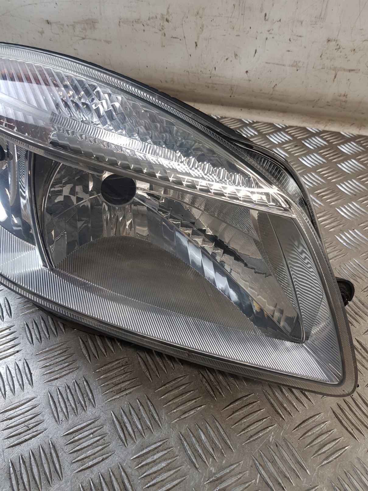 light right front HELLA SKODA FABIA II EUROPA