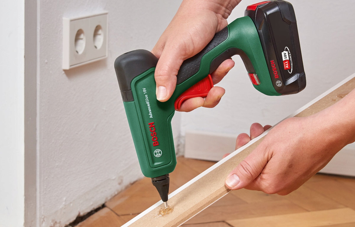 Pistolet do kleju BOSCH AdvancedGlue 18V EAN (GTIN) 4059952558172