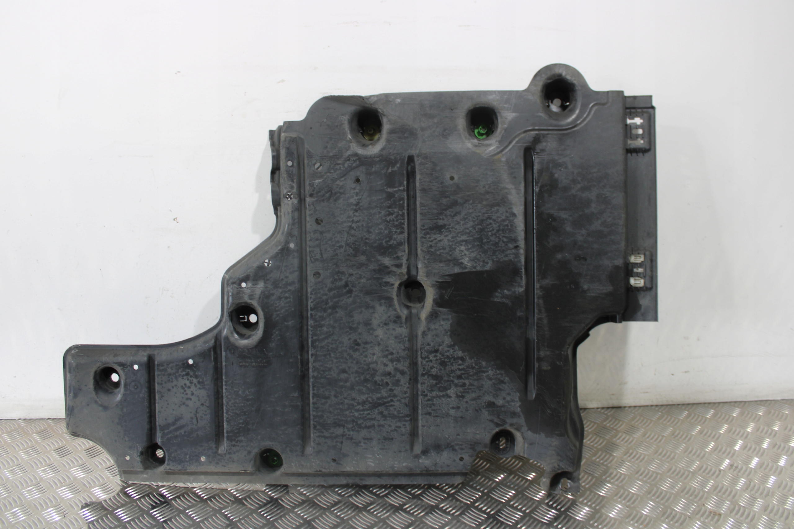 abdeckung Blende Abdeckung Unterfahrschutz links CITROEN C4 III 3 9842680180
