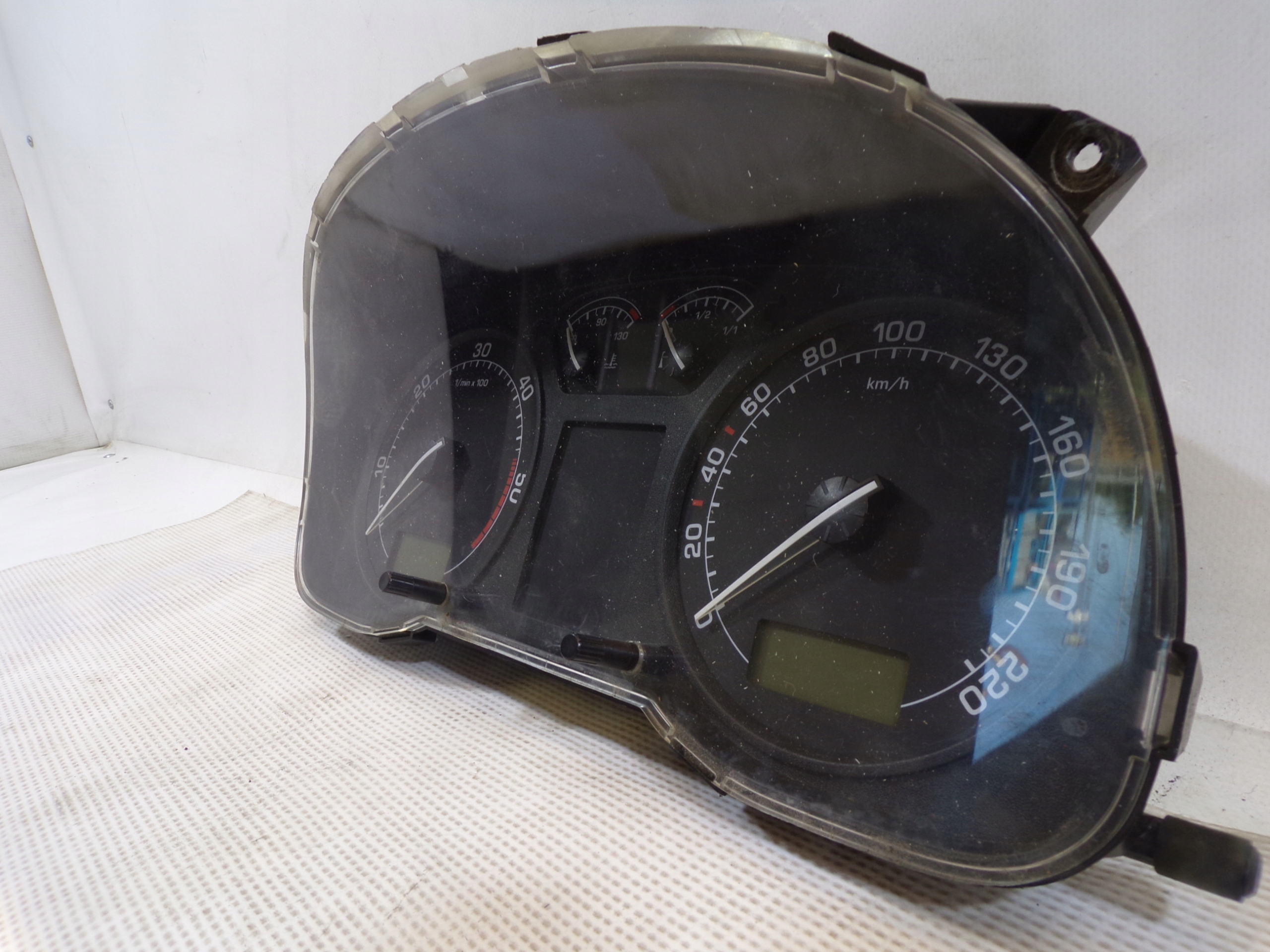 dials dials SKODA OCTAVIA and 1 1U0920811F