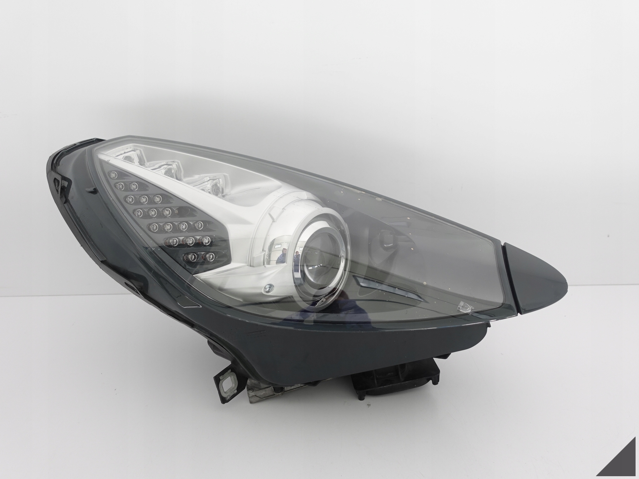FERRARI CALIFORNIA 08-14 XENON+LED light right EU