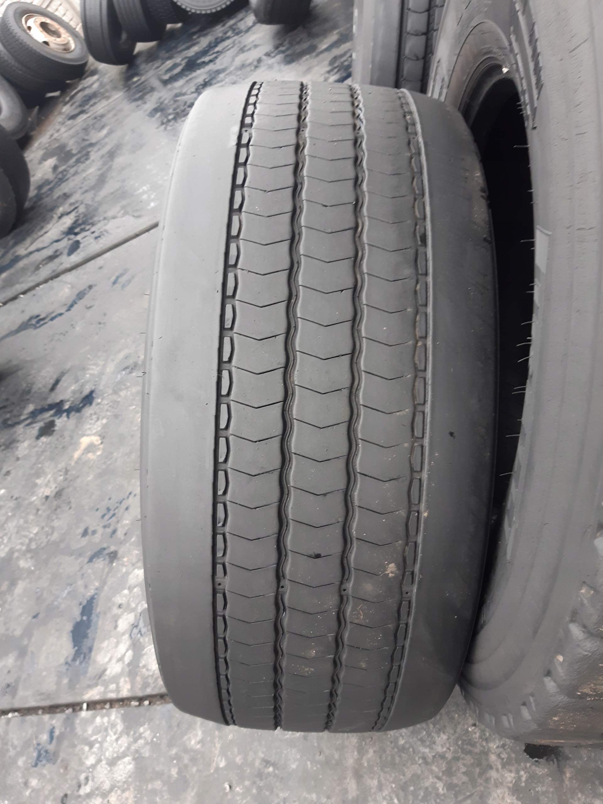 385/55R22.5 Michelin X Multi Z przód