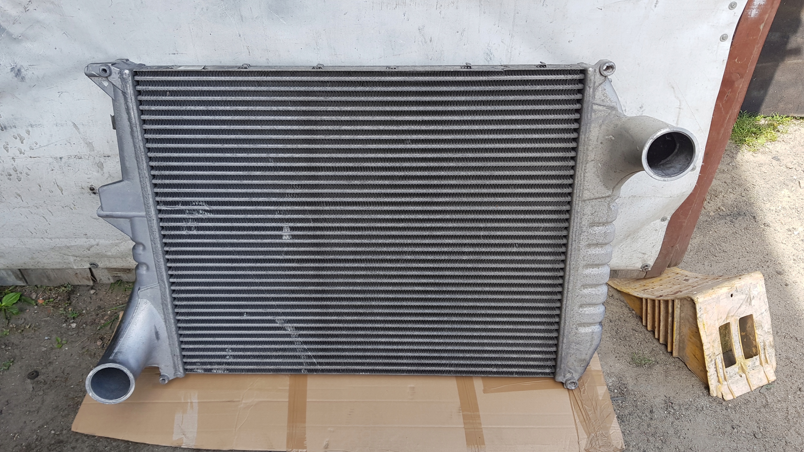 VOLVO FH13 Kühler intercooler 21384583