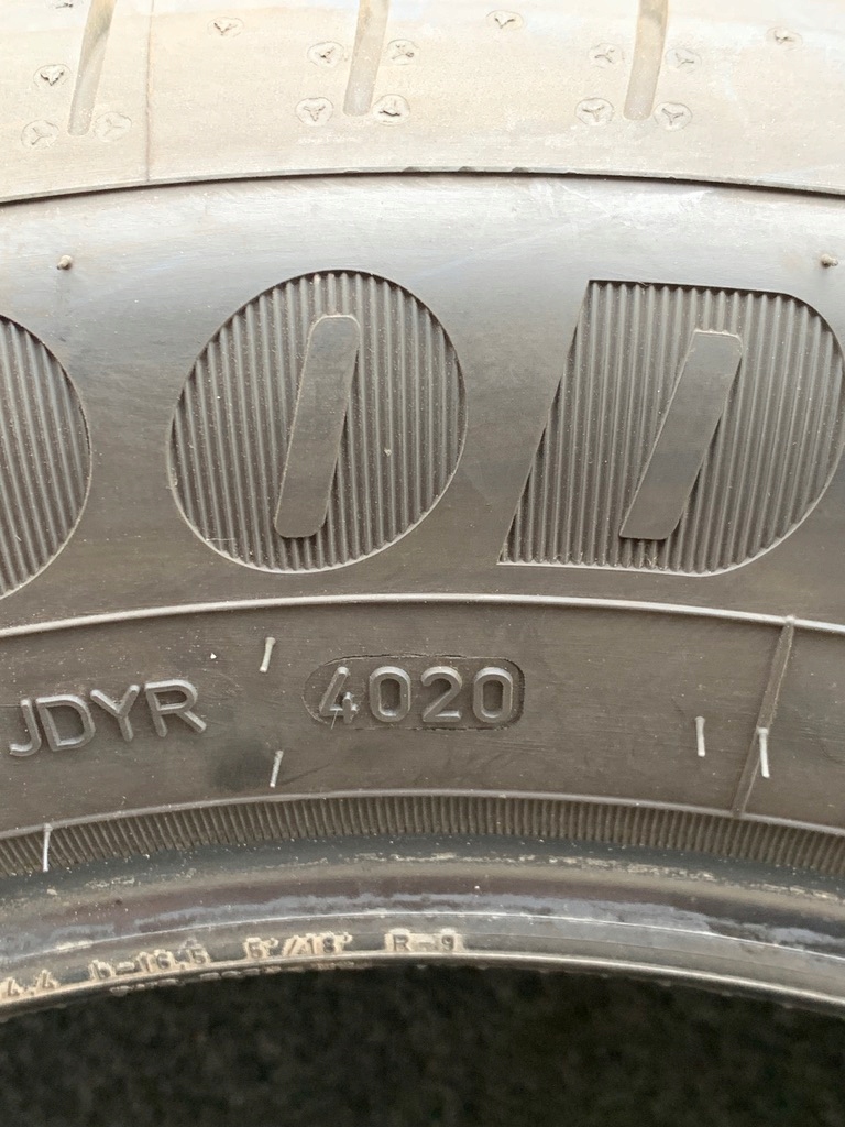 GOODYEAR EFFICIENT GRIP PERF 225/55R17 2020 7,5mm Szerokość opony 225 mm