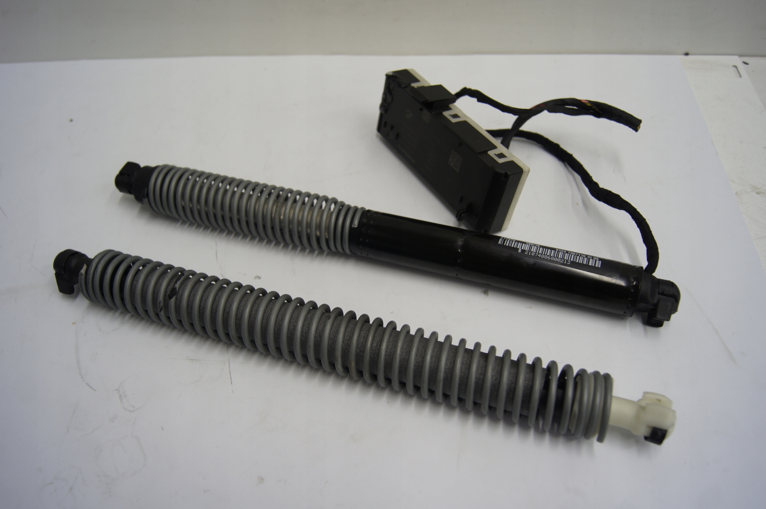 BMW 7 G11 napęd klapy moduł siłownik