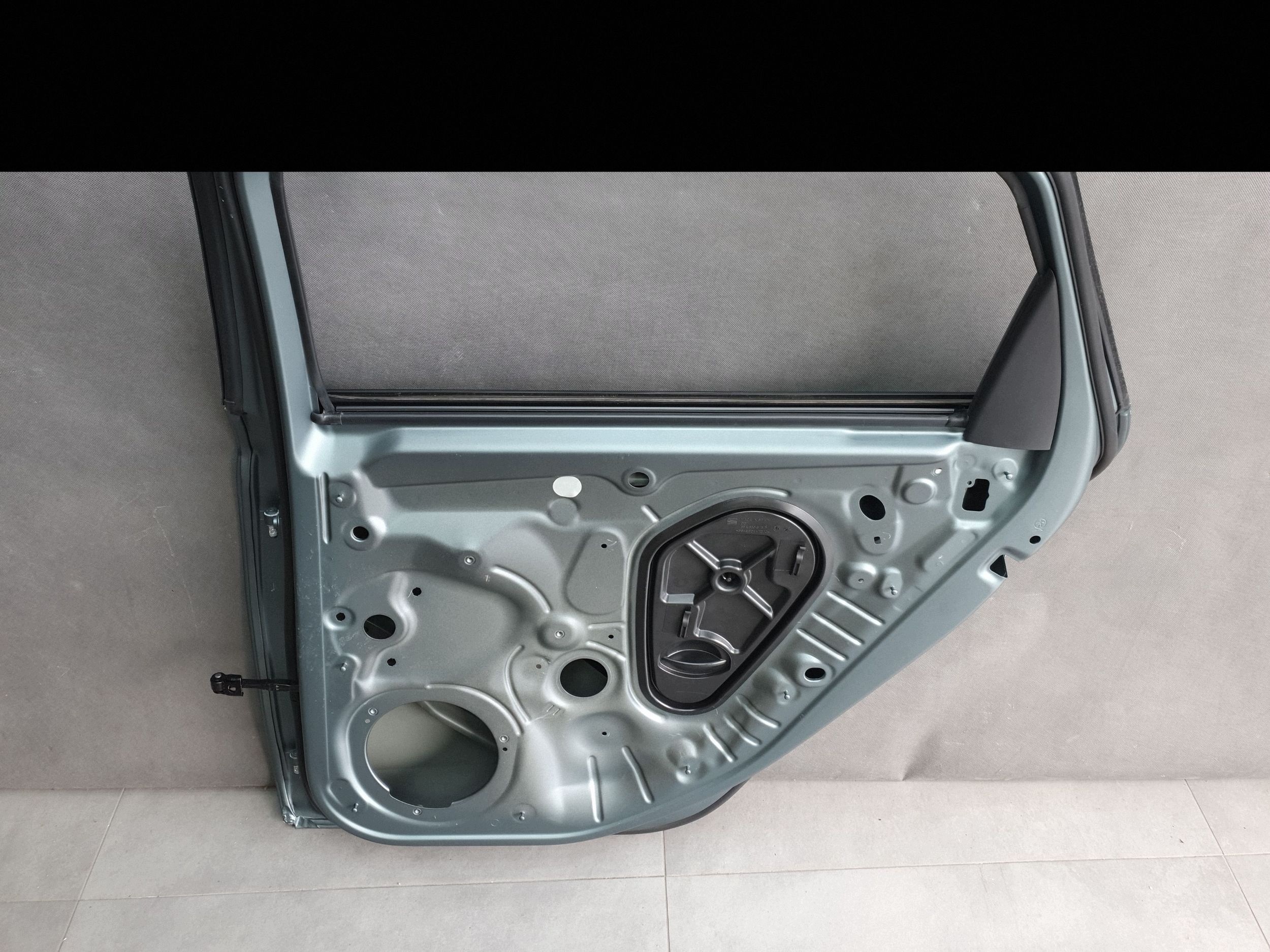 Cupra Leon IV KOMBI door right rear part rear. 5FE833052C LS7E