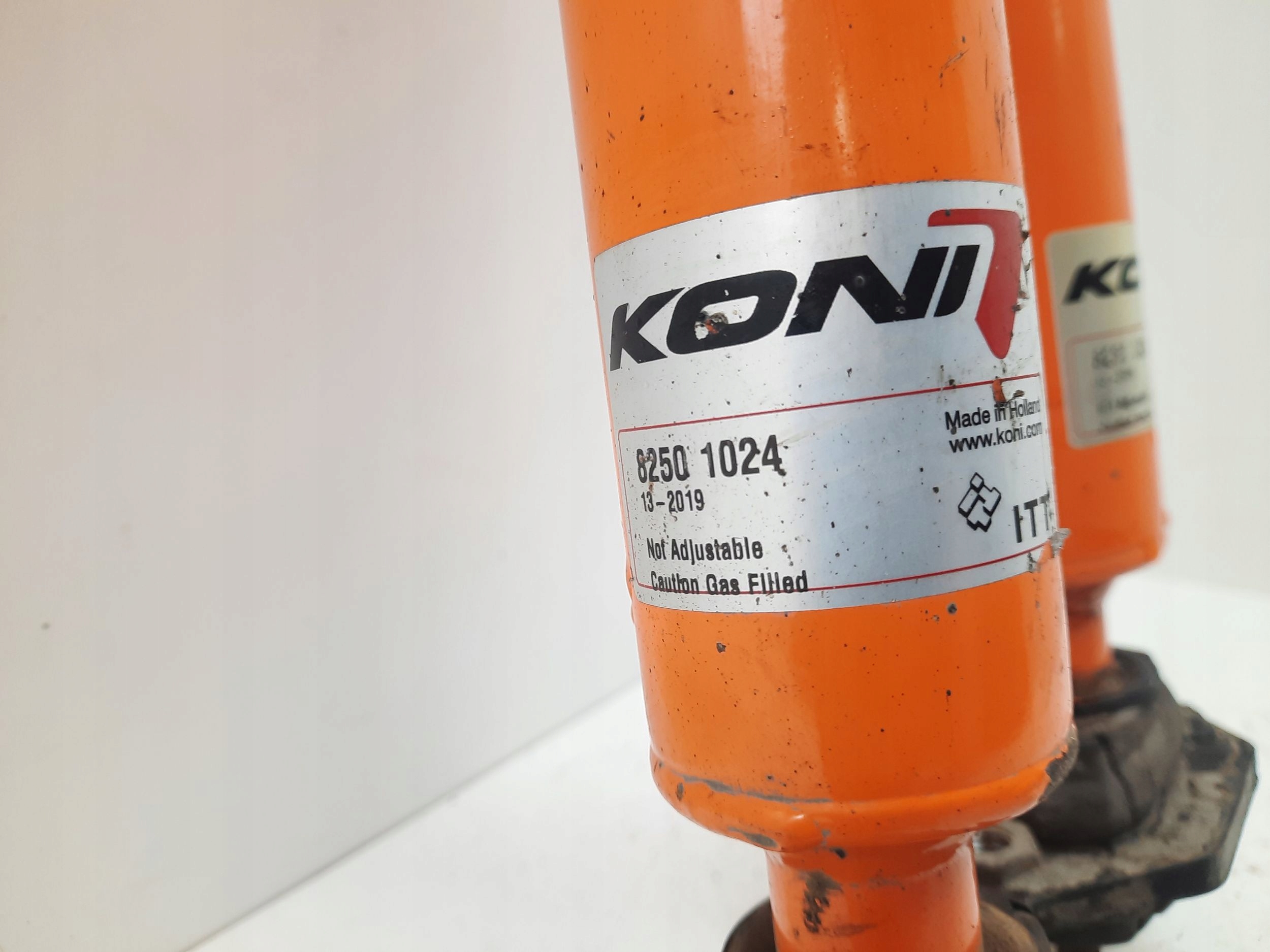 2009 BMW 1 E81 E87 амортизатор передний с 87501084L