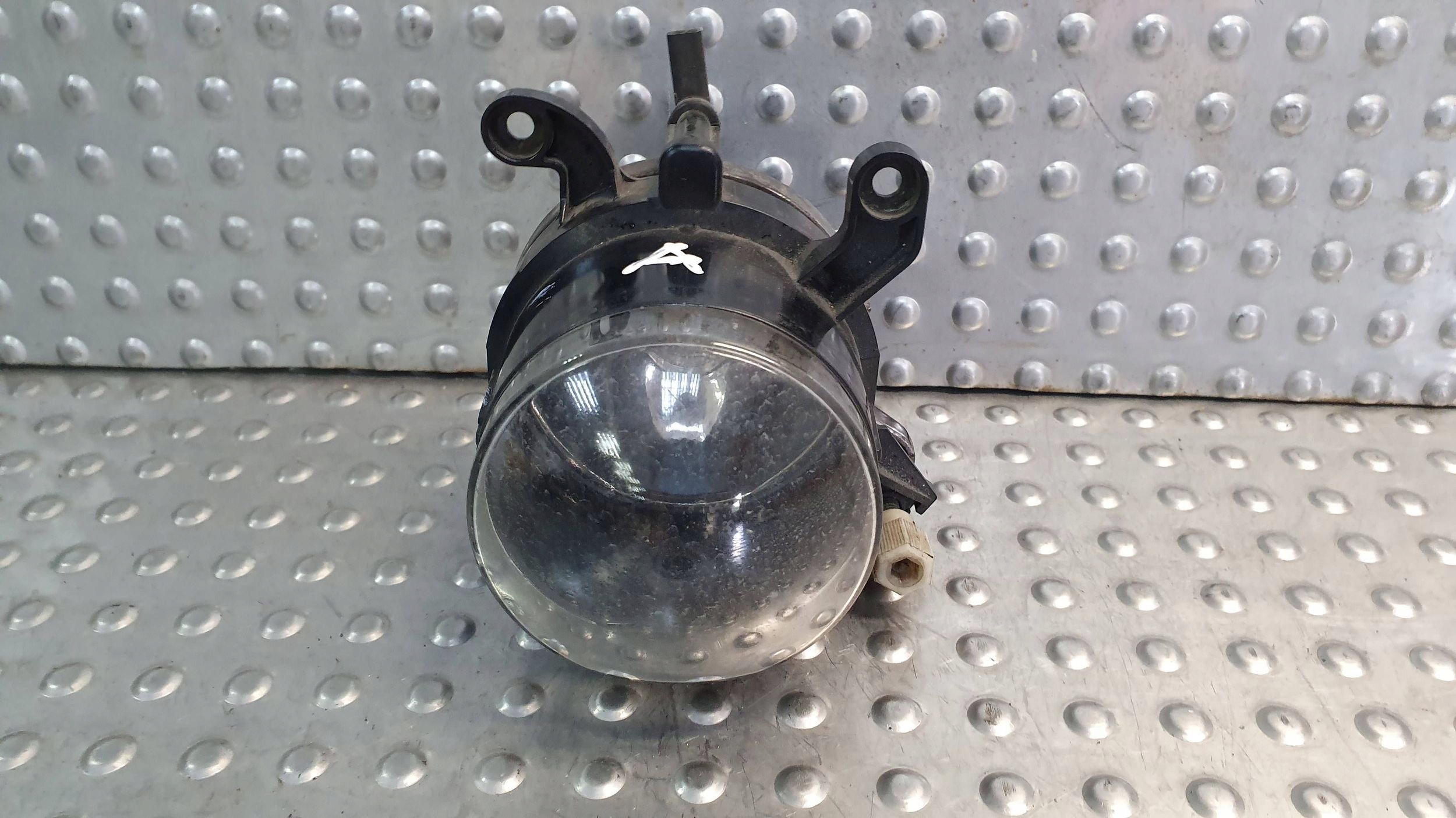 Nebelscheinwerfer links BMW 3 E46 COUPE CABRIO LIFT 01- 8371907