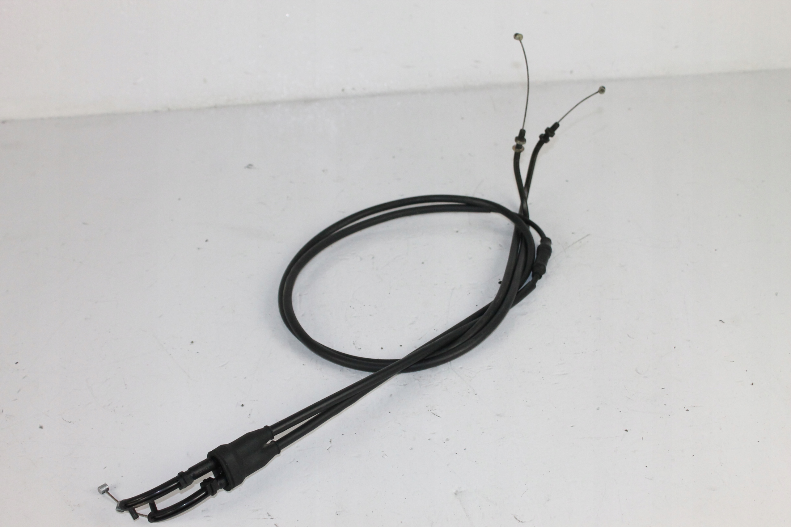 TRIUMPH SPRINT 955I RS LINKI GAZU KOMPLET Producent Triumph OE