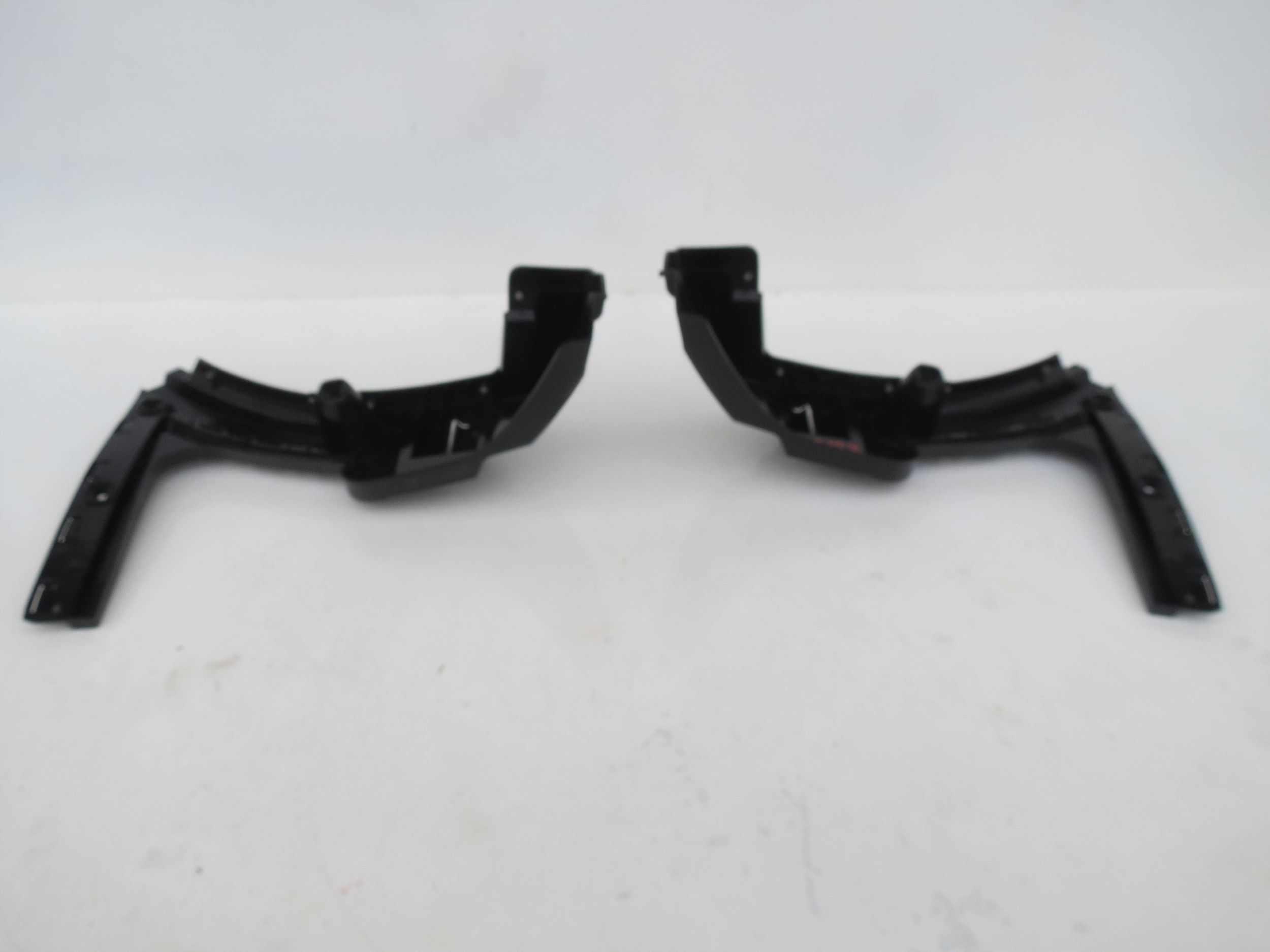 support holder of a bumper left / right rear part VOLVO XC90