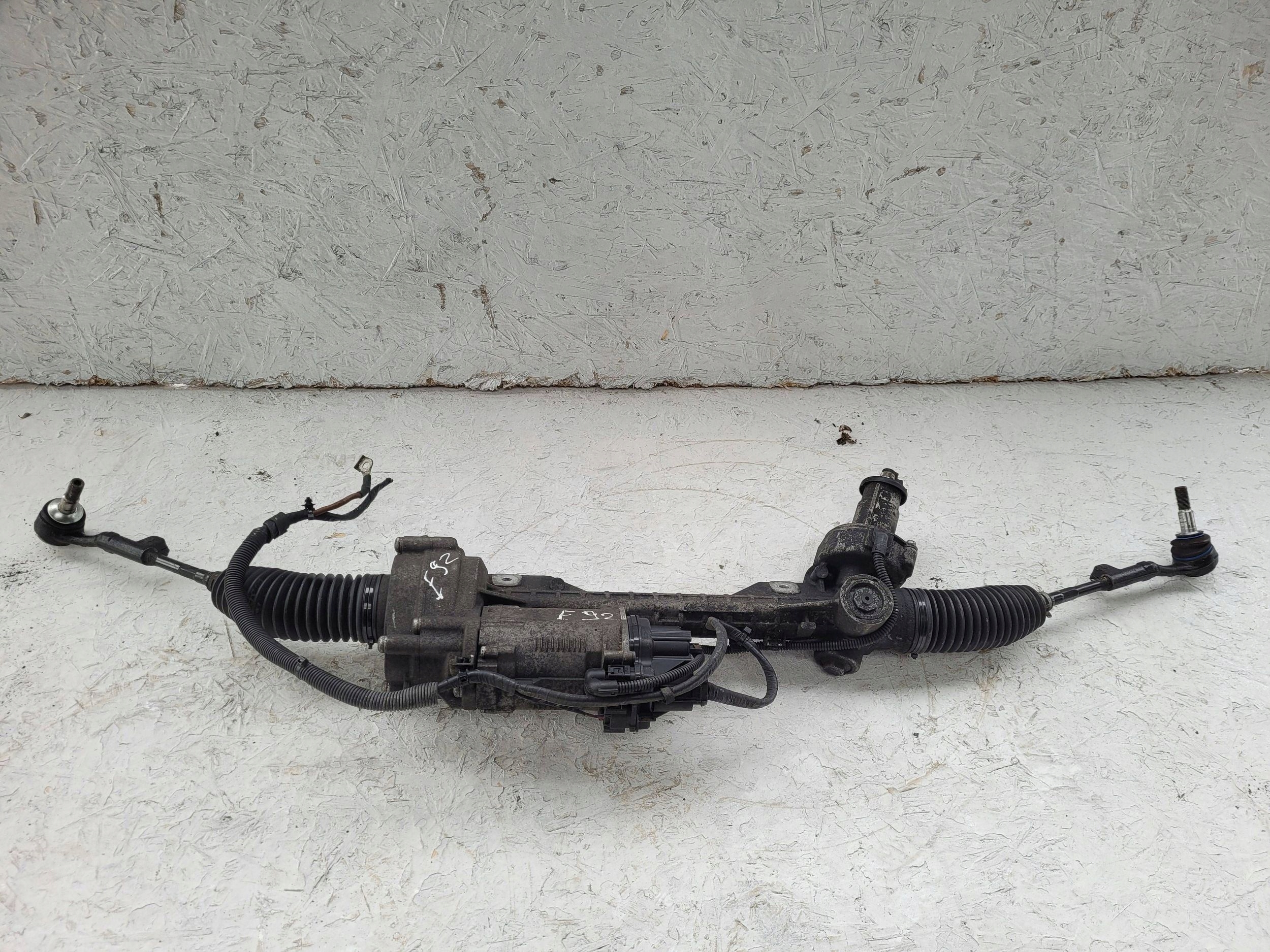 BMW E87 E90 E91 E92 E93 Boîter direction Boîter direction 05-14R