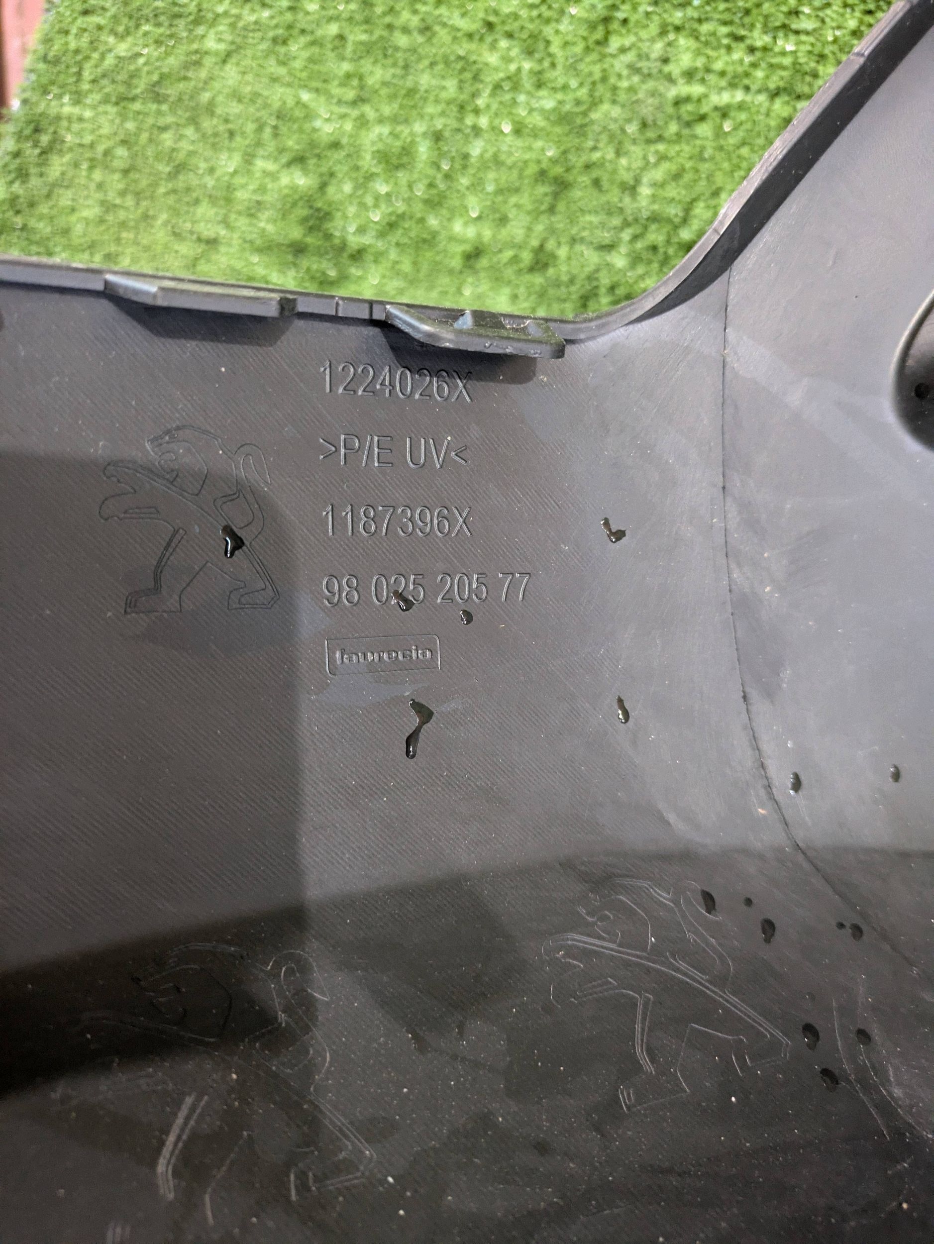 spoiler Paraurti Anteriore accessori PEUGEOT 2008 e NR.9240