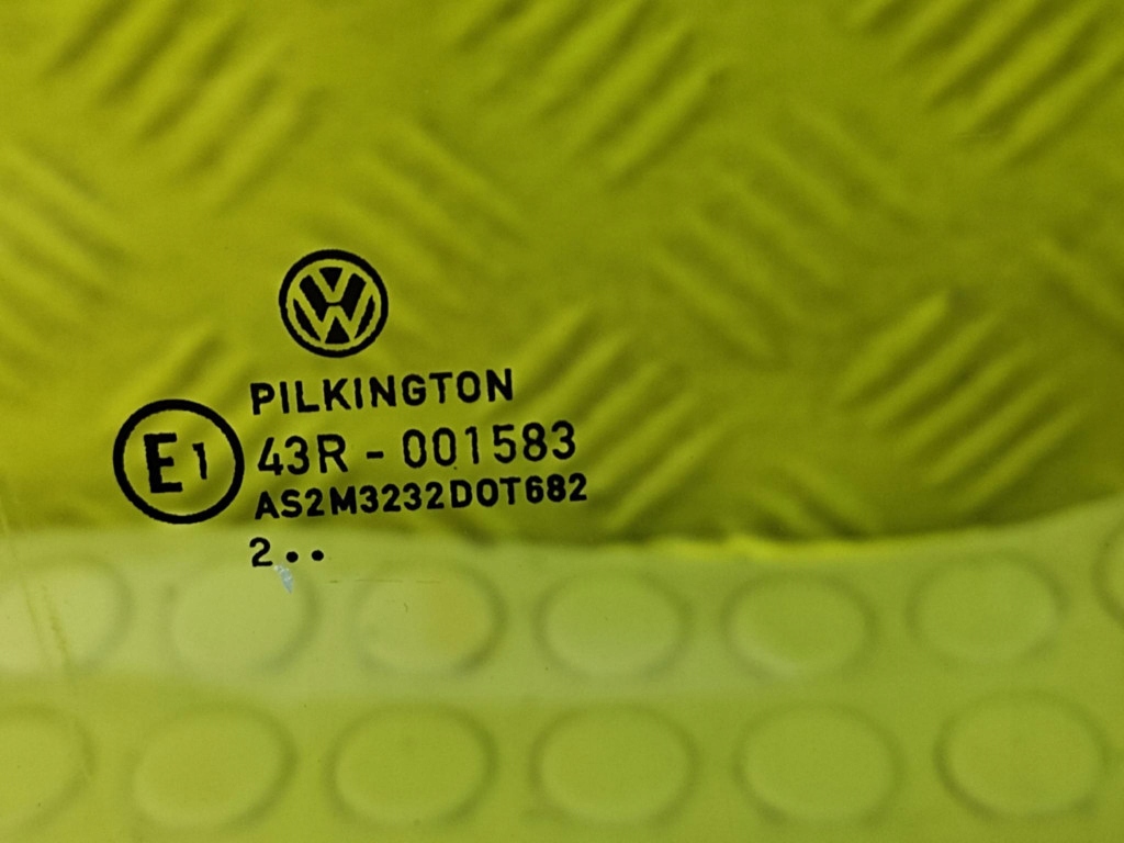 VW TOURAN and window door right front