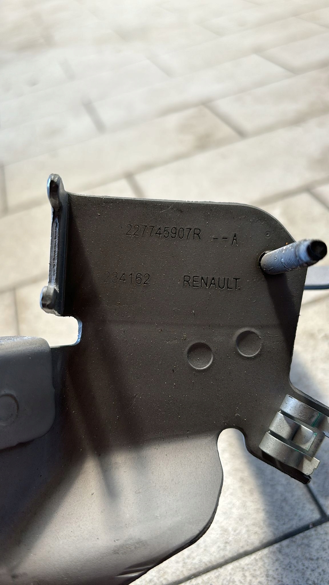 MOCOWANIE UCHWYT RENAULT AUSTRAL 227745907R Numer katalogowy części 227745907R