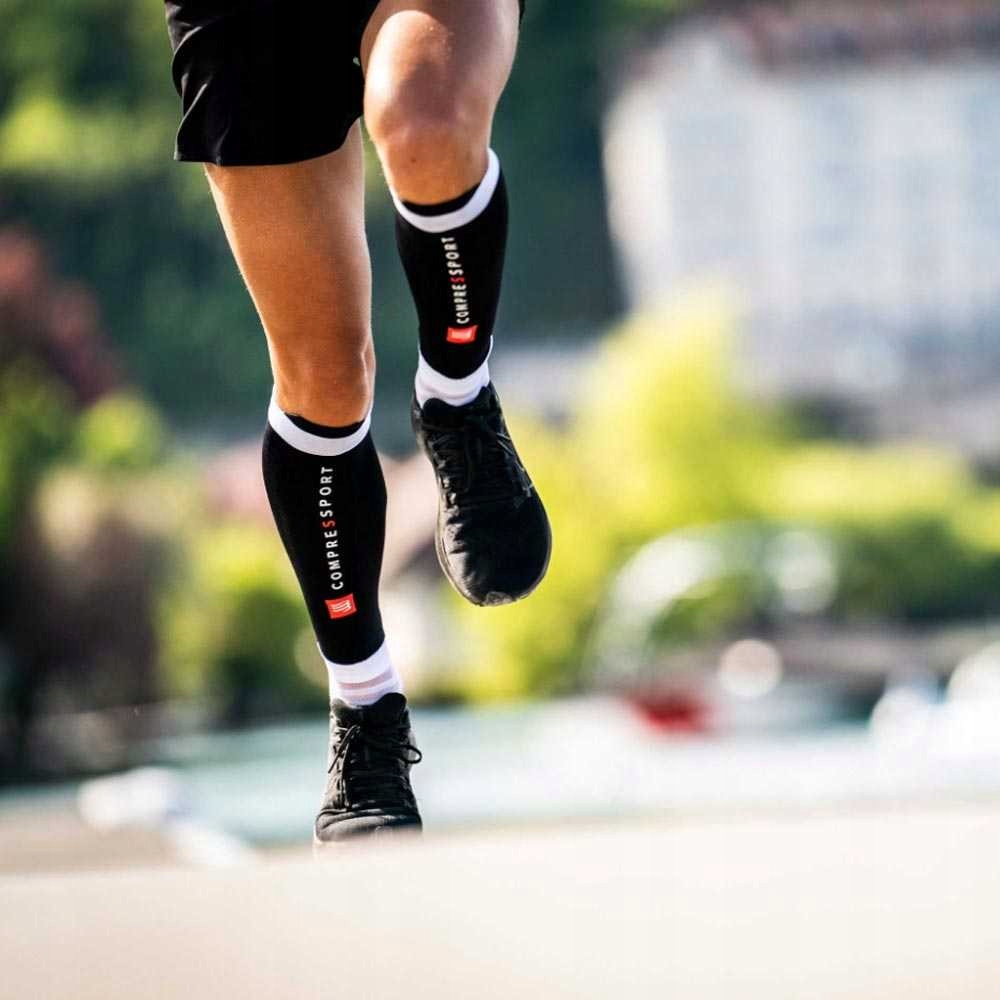 Opaski kompresyjne Compressport R2 3.0 Calf Sleeves Czarne SU00047B-910 T2 Rozmiar M