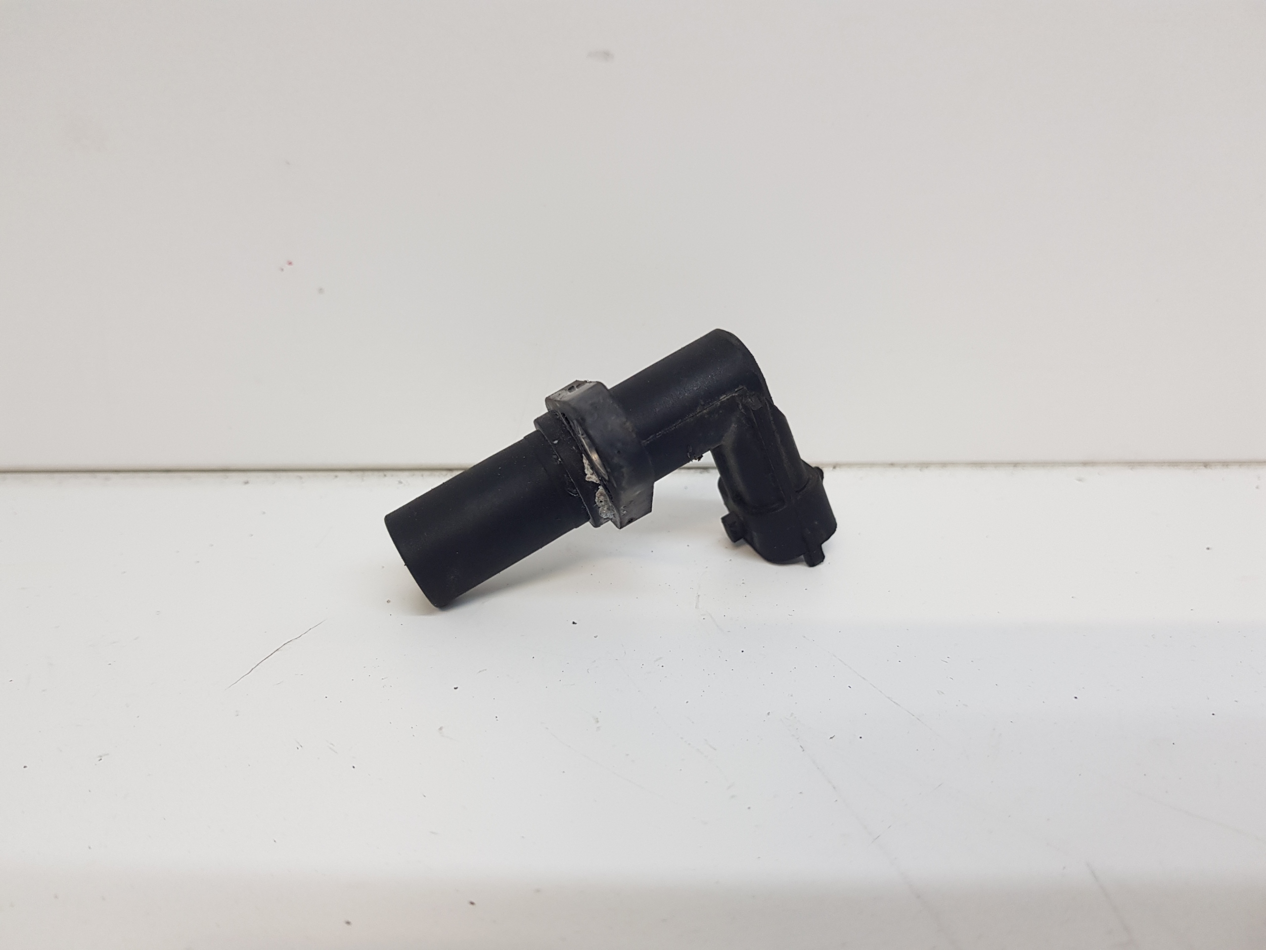 KIA HYUNDAI shaft position sensor 39180-03000