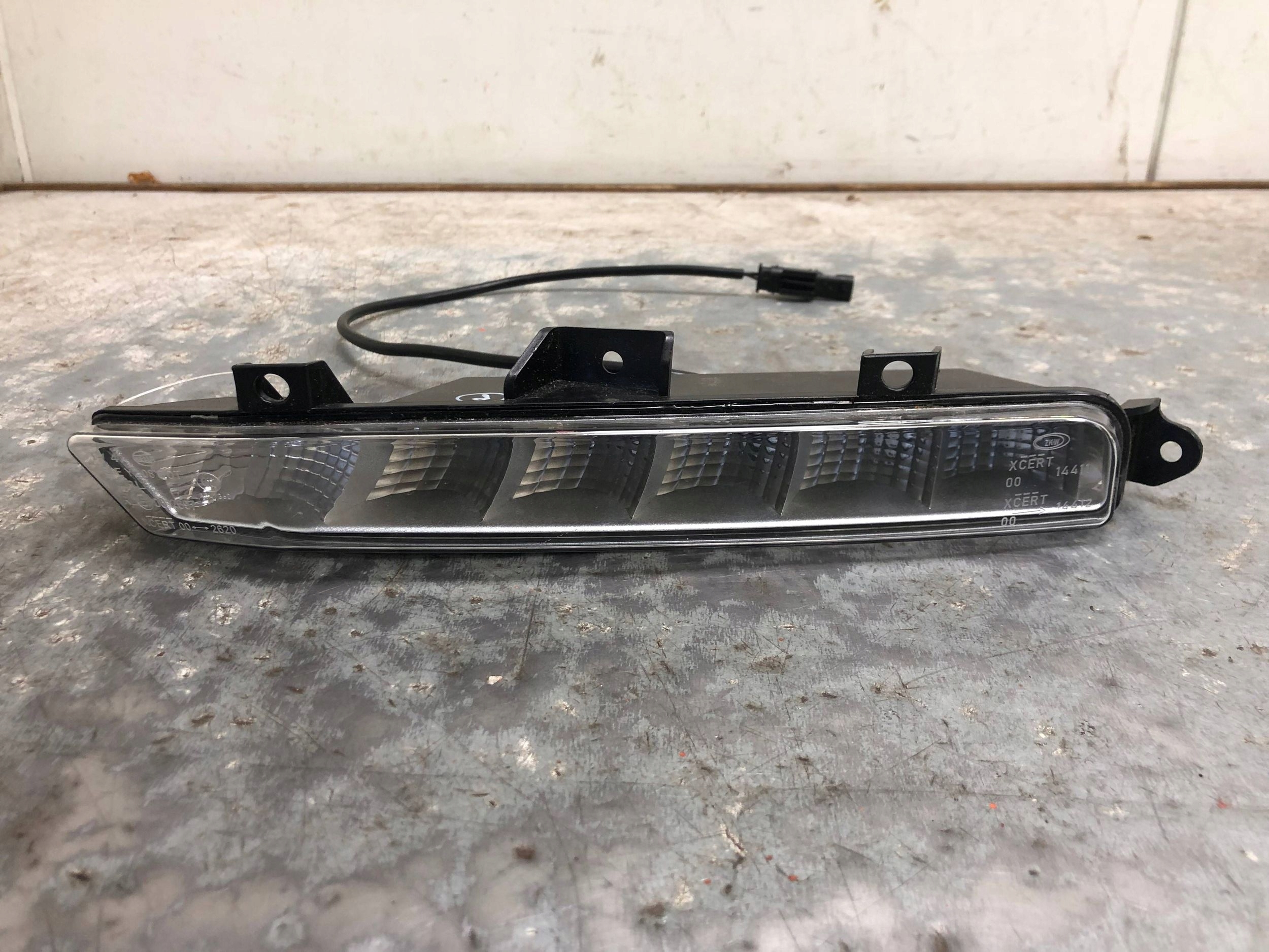 light DRL left front MERCEDES W212 A2128204959