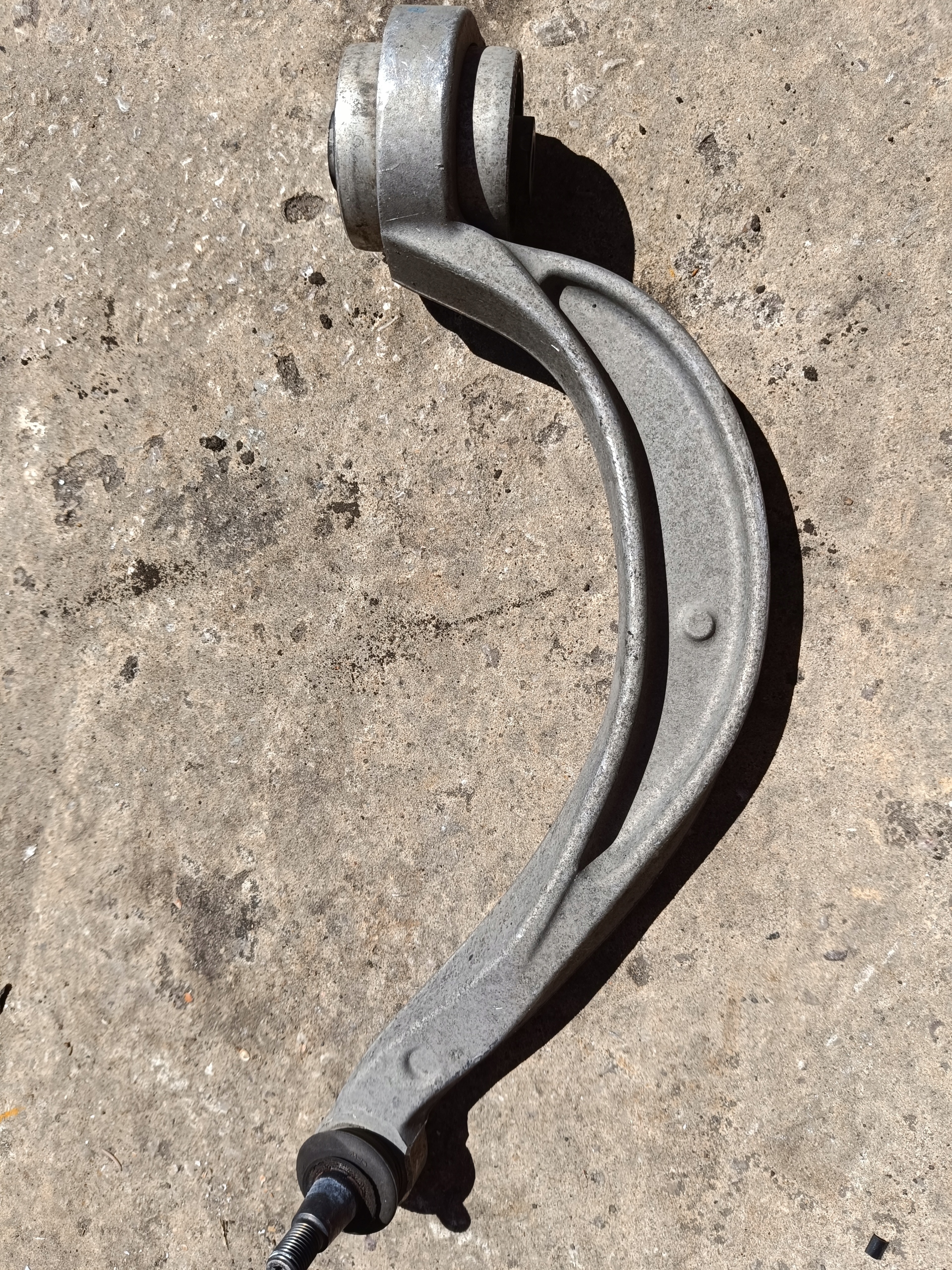 arm left front AUDI A4 B8 A5 8K0407695J