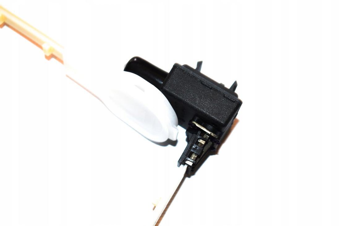 65769318777 - Датчик защиты пешеходов LWL BMW F10 F11