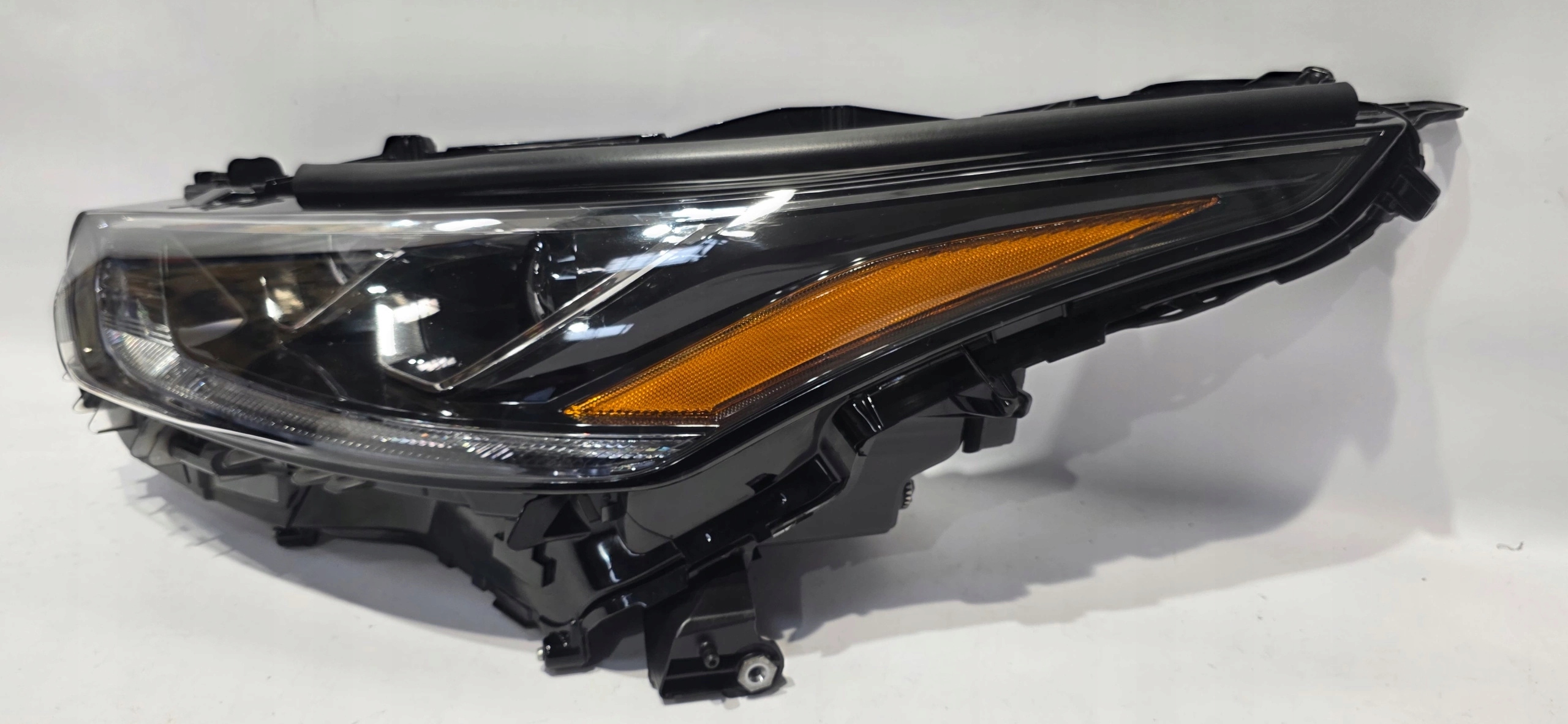 light left front FULL LED TOYOTA HIGHLANDER IV 20- original 10100-8A06K