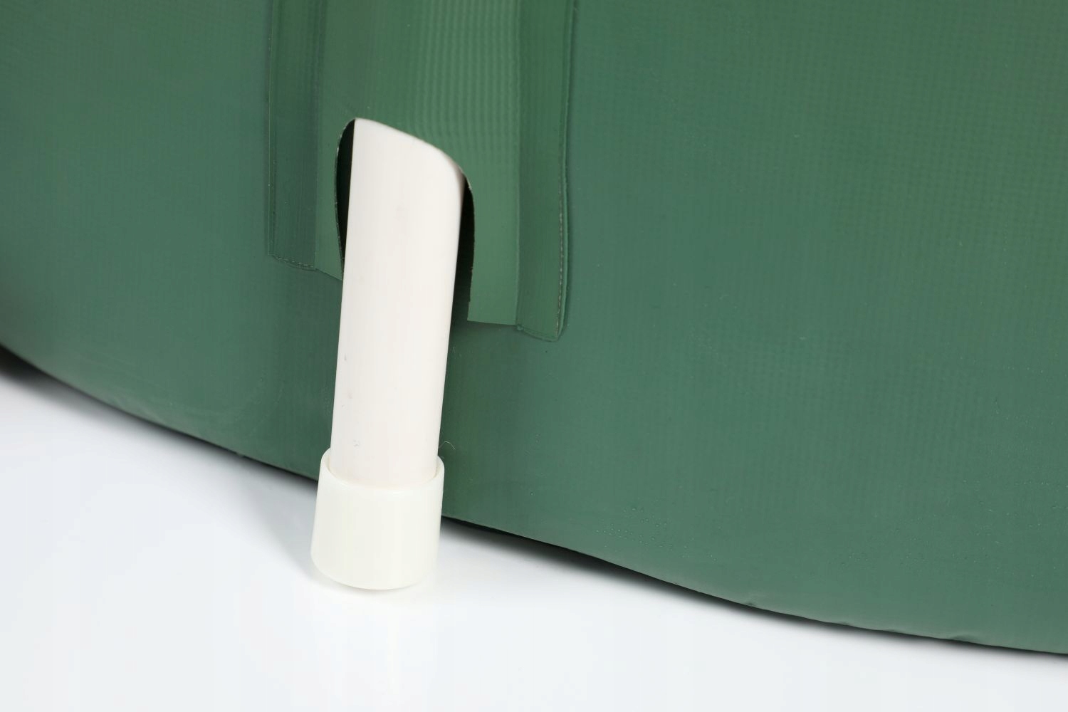 Zbiornik Składany Beczka Na Deszczówkę 1000L 4iQ Cechy dodatkowe składany z filtrem z kranem