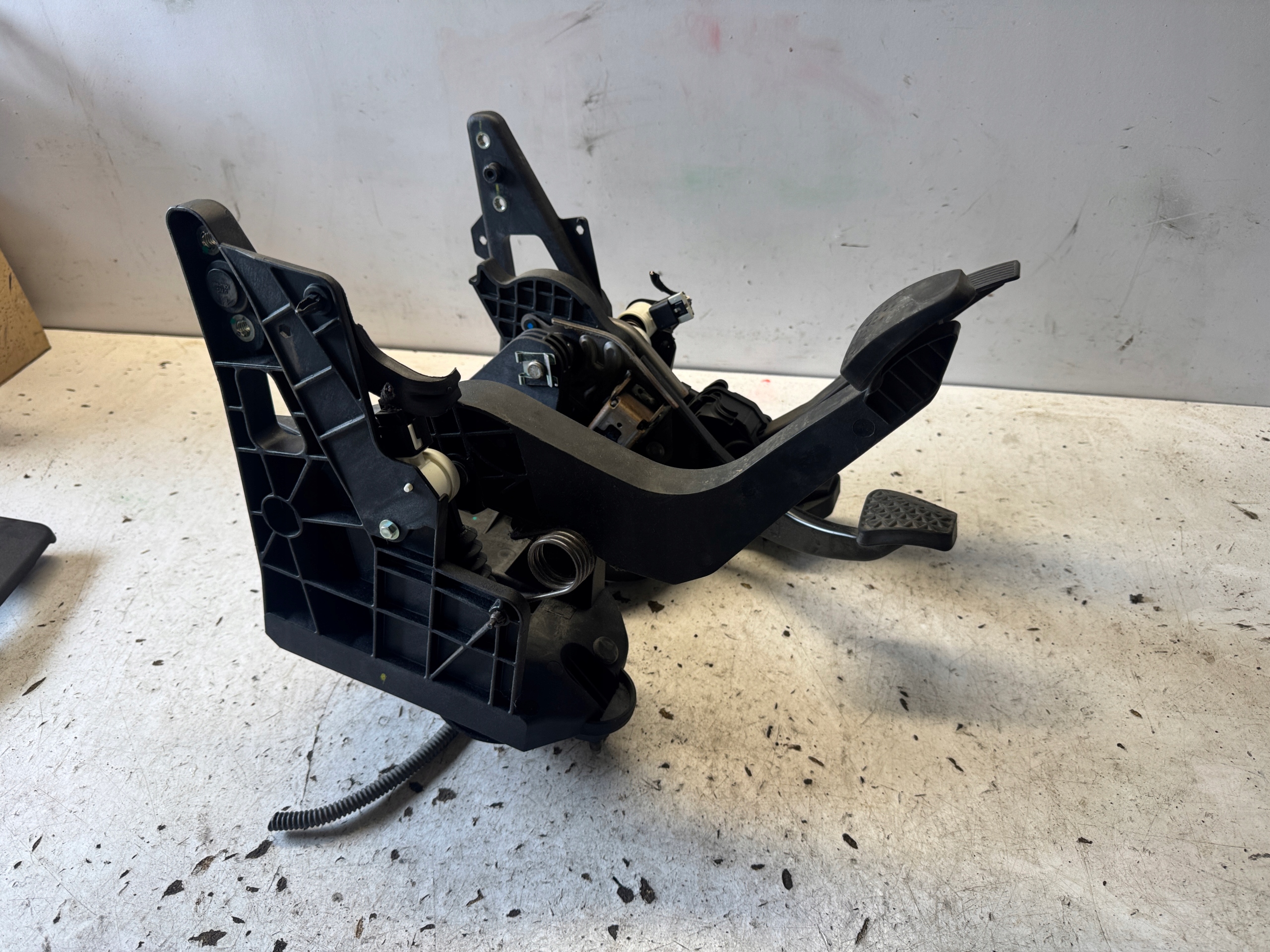 OPEL ASTRA K pedals holder PEDALOW MANUAL