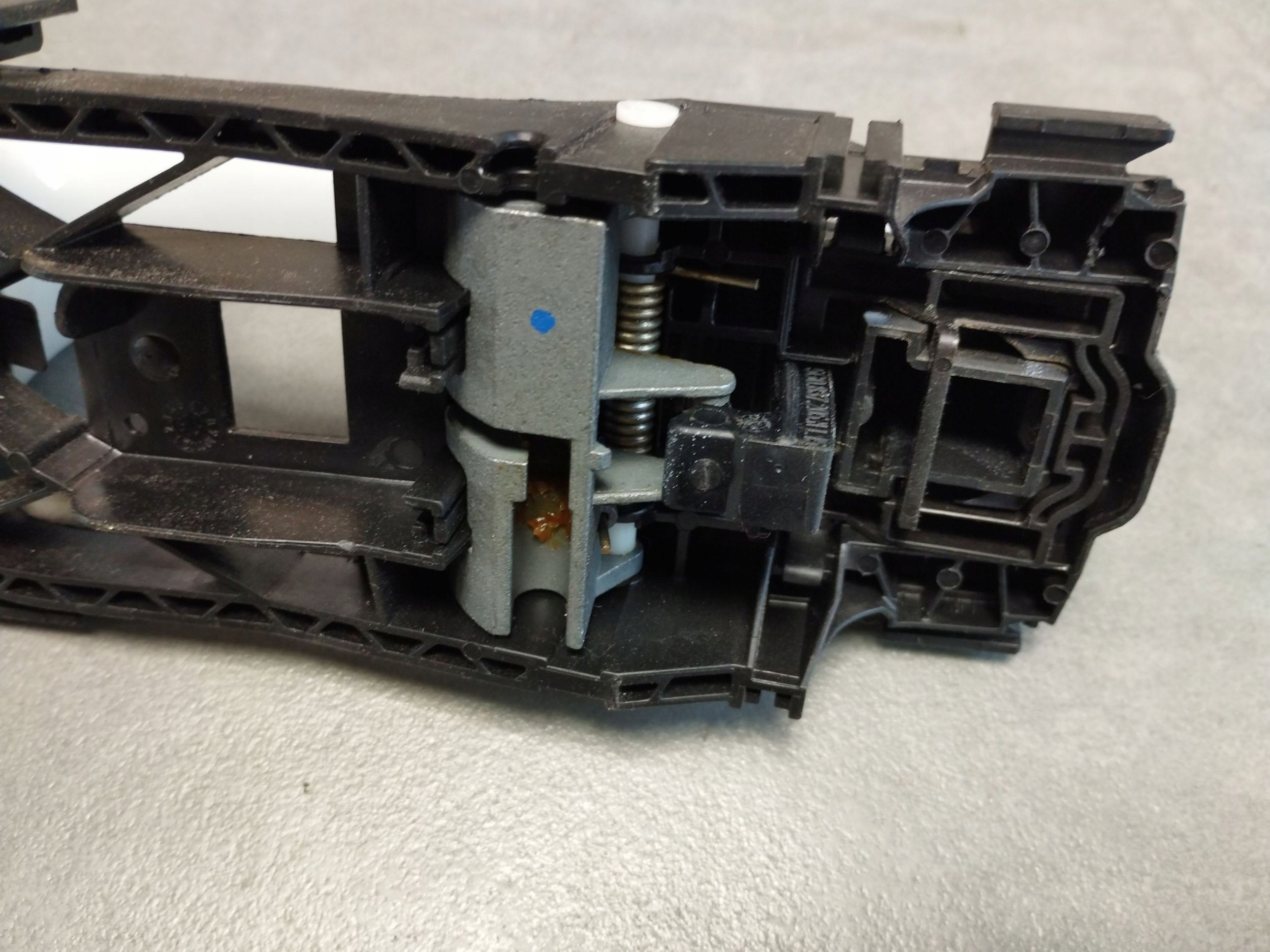 Audi Q3 F3 83A handle left rear part 8V0839885 LS9R