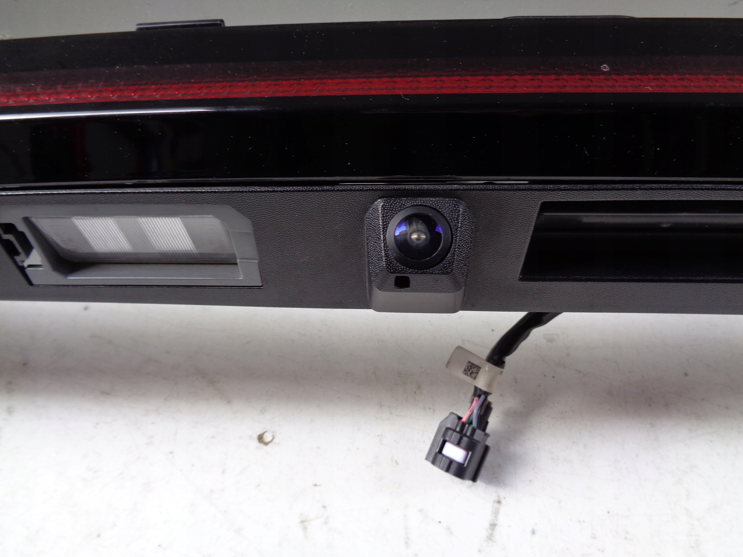 light rear cap bonnet HYUNDAI TUCSON IV 20- LED + KAMERA